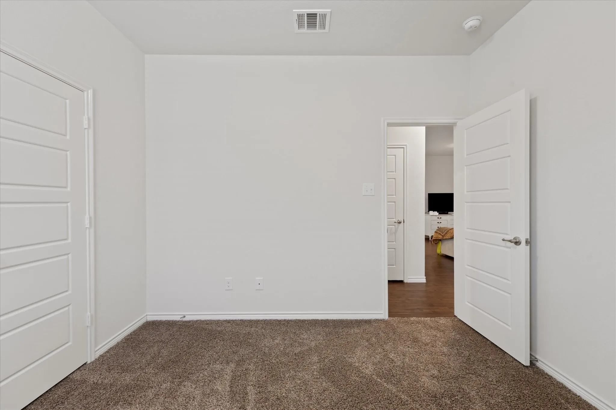 Single Family Residence For Rent in Denton County , 2169 Miramar Drive, Little Elm, Texas 75068, 3 Bedroom, 2 Bathroom, 2 Garage spaces, 1,525 Sqft, built in 2019, mls#21396976, Real Estate Agent in Little Elm, Homes For Rent in Denton county, Homes For Rent in Little Elm, Realtor in Little Elm Texas, Real Estate Brokerage Independent Realty Texas, Luminita Cordes Realtor