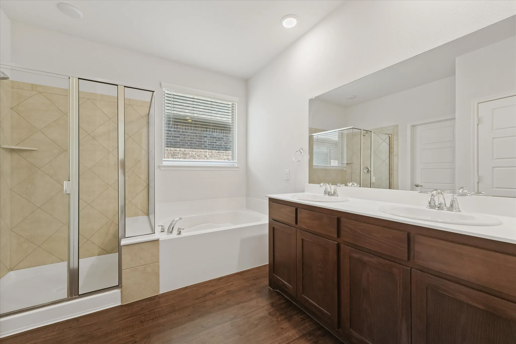 Single Family Residence For Rent in Denton County , 2169 Miramar Drive, Little Elm, Texas 75068, 3 Bedroom, 2 Bathroom, 2 Garage spaces, 1,525 Sqft, built in 2019, mls#21396976, Real Estate Agent in Little Elm, Homes For Rent in Denton county, Homes For Rent in Little Elm, Realtor in Little Elm Texas, Real Estate Brokerage Independent Realty Texas, Luminita Cordes Realtor