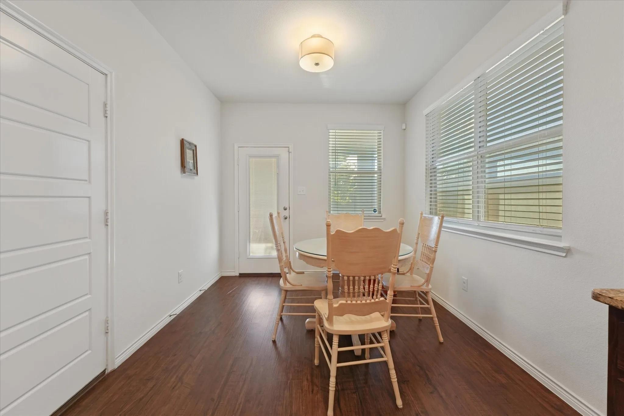 Single Family Residence For Rent in Denton County , 2169 Miramar Drive, Little Elm, Texas 75068, 3 Bedroom, 2 Bathroom, 2 Garage spaces, 1,525 Sqft, built in 2019, mls#21396976, Real Estate Agent in Little Elm, Homes For Rent in Denton county, Homes For Rent in Little Elm, Realtor in Little Elm Texas, Real Estate Brokerage Independent Realty Texas, Luminita Cordes Realtor