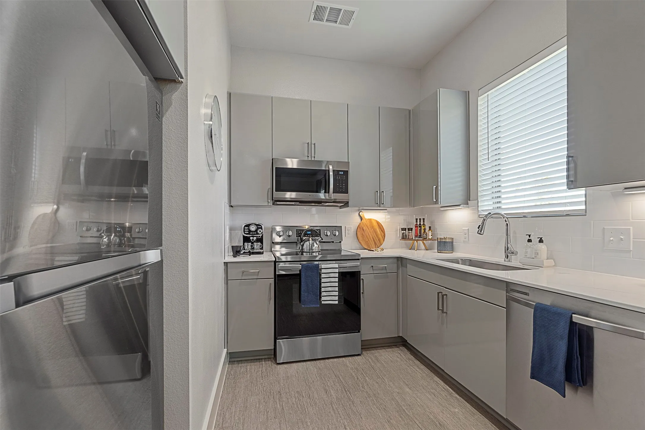 Duplex For Rent in Collin County , 3903 Banks, Mc Kinney, Texas 75071, 2 Bedroom, 2 Bathroom, 1 Garage spaces, 1,354 Sqft, built in 2022, mls#21397203, Real Estate Agent in Mc Kinney, Homes For Rent in Collin county, Homes For Rent in Mc Kinney, Realtor in Mc Kinney Texas, Real Estate Brokerage Independent Realty Texas, Luminita Cordes Realtor