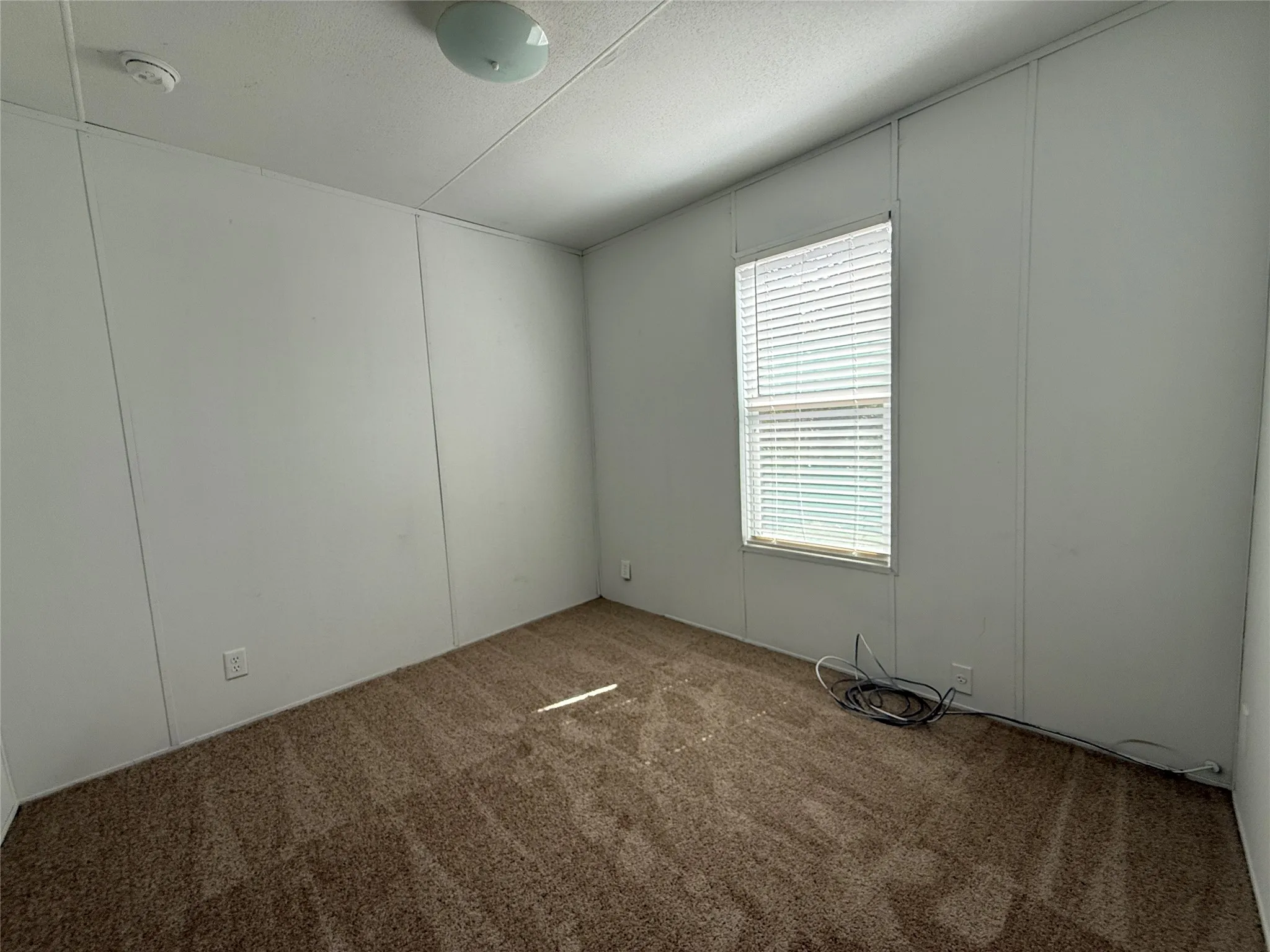 Manufactured Home For Sale in Hunt County , 9505 Janet Street, Hawk Cove, Texas 75474, 4 Bedroom, 2 Bathroom, Garage spaces, 1,440 Sqft, built in 2020, mls#21397197, Real Estate Agent in Hawk Cove, Homes For Sale in Hunt county, Homes For Sale in Hawk Cove, Realtor in Hawk Cove Texas, Real Estate Brokerage Independent Realty Texas, Luminita Cordes Realtor