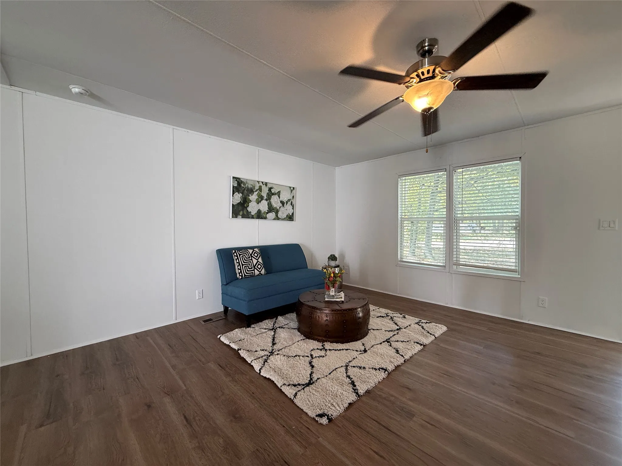 Manufactured Home For Sale in Hunt County , 9505 Janet Street, Hawk Cove, Texas 75474, 4 Bedroom, 2 Bathroom, Garage spaces, 1,440 Sqft, built in 2020, mls#21397197, Real Estate Agent in Hawk Cove, Homes For Sale in Hunt county, Homes For Sale in Hawk Cove, Realtor in Hawk Cove Texas, Real Estate Brokerage Independent Realty Texas, Luminita Cordes Realtor
