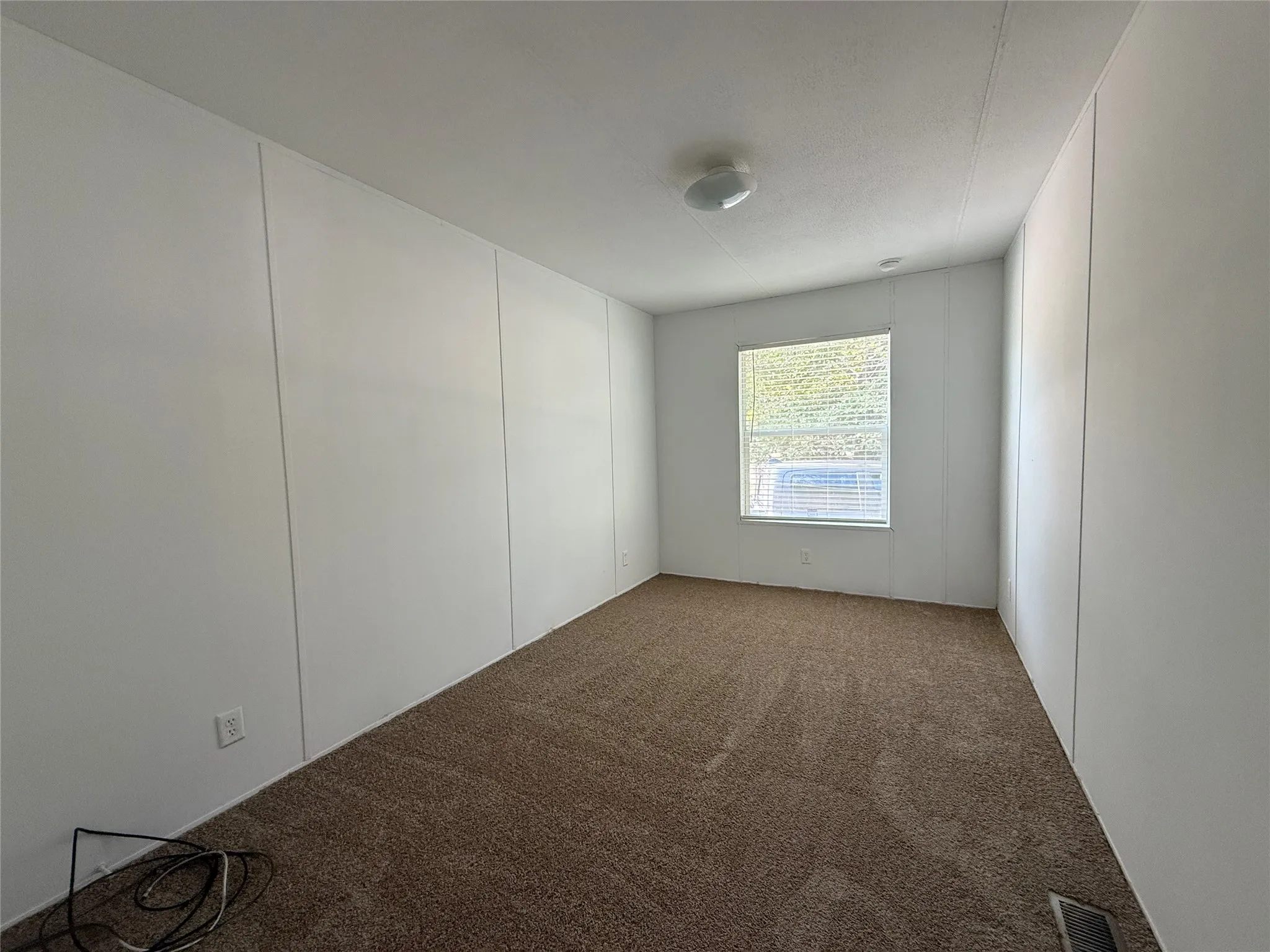 Manufactured Home For Sale in Hunt County , 9505 Janet Street, Hawk Cove, Texas 75474, 4 Bedroom, 2 Bathroom, Garage spaces, 1,440 Sqft, built in 2020, mls#21397197, Real Estate Agent in Hawk Cove, Homes For Sale in Hunt county, Homes For Sale in Hawk Cove, Realtor in Hawk Cove Texas, Real Estate Brokerage Independent Realty Texas, Luminita Cordes Realtor