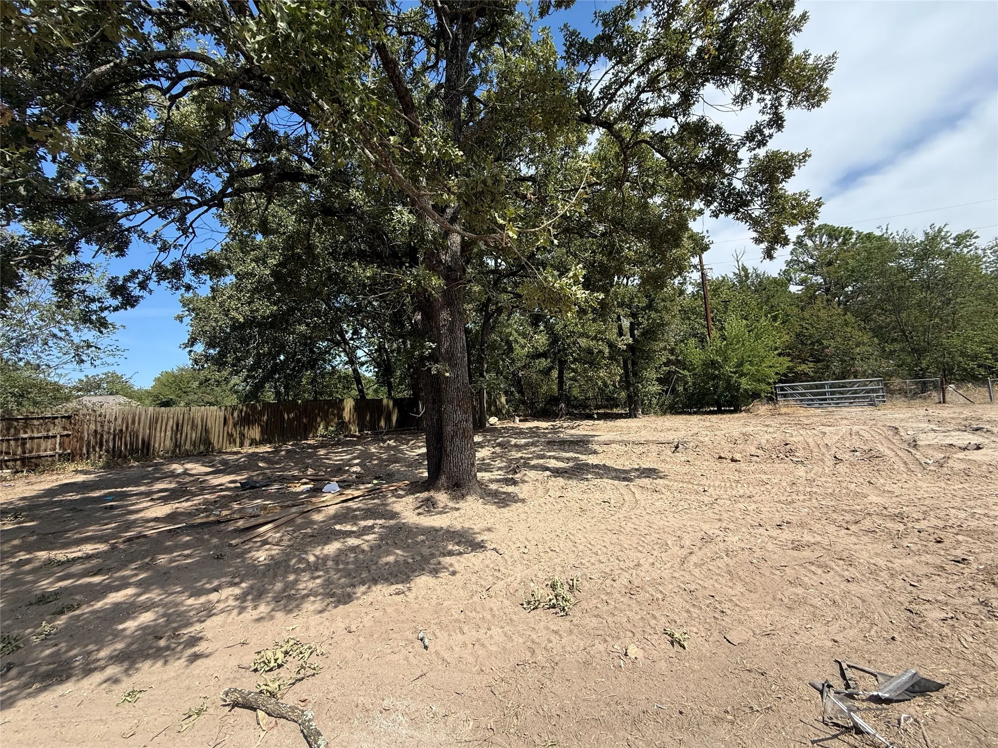 Manufactured Home For Sale in Hunt County , 9505 Janet Street, Hawk Cove, Texas 75474, 4 Bedroom, 2 Bathroom, Garage spaces, 1,440 Sqft, built in 2020, mls#21397197, Real Estate Agent in Hawk Cove, Homes For Sale in Hunt county, Homes For Sale in Hawk Cove, Realtor in Hawk Cove Texas, Real Estate Brokerage Independent Realty Texas, Luminita Cordes Realtor