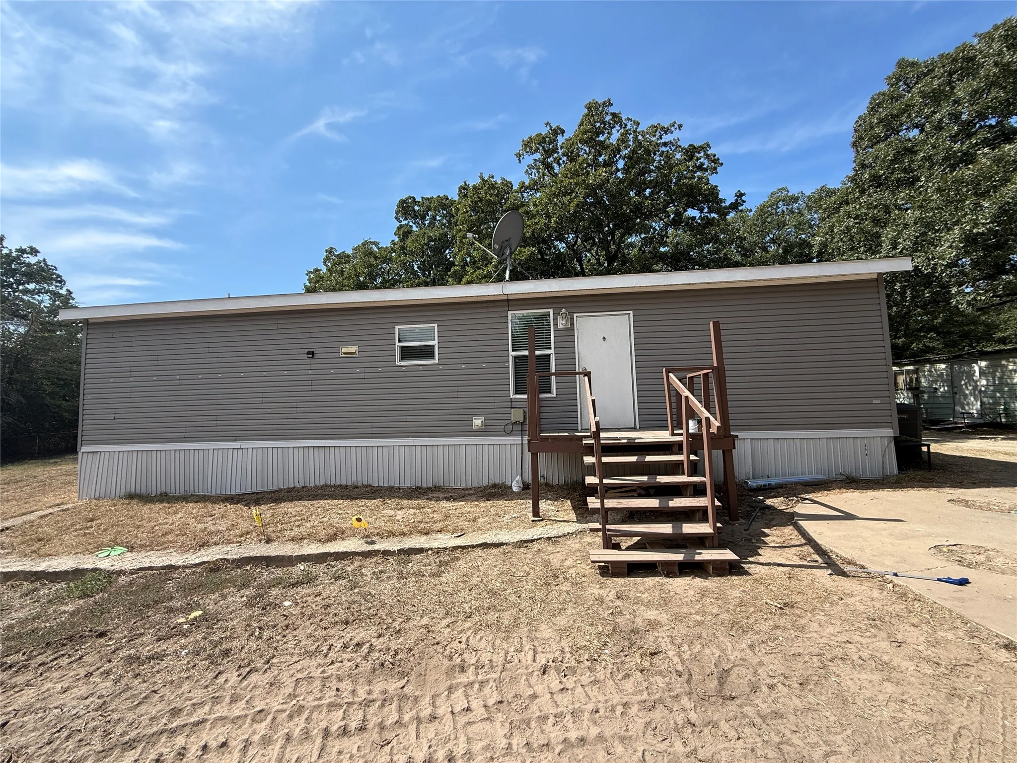 Manufactured Home For Sale in Hunt County , 9505 Janet Street, Hawk Cove, Texas 75474, 4 Bedroom, 2 Bathroom, Garage spaces, 1,440 Sqft, built in 2020, mls#21397197, Real Estate Agent in Hawk Cove, Homes For Sale in Hunt county, Homes For Sale in Hawk Cove, Realtor in Hawk Cove Texas, Real Estate Brokerage Independent Realty Texas, Luminita Cordes Realtor