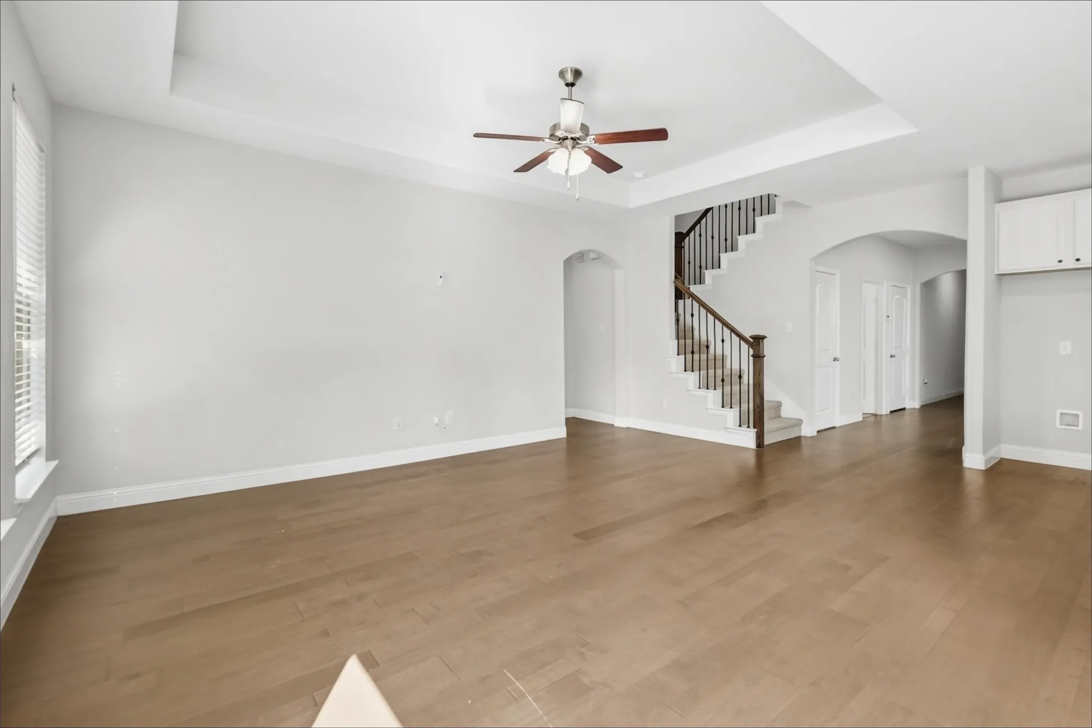 Single Family Residence For Sale in Denton County , 1513 Tumbleweed Trail, Northlake, Texas 76226, 4 Bedroom, 3 Bathroom, 2 Garage spaces, 2,397 Sqft, built in 2019, mls#21396030, Real Estate Agent in Northlake, Homes For Sale in Denton county, Homes For Sale in Northlake, Realtor in Northlake Texas, Real Estate Brokerage Independent Realty Texas, Luminita Cordes Realtor
