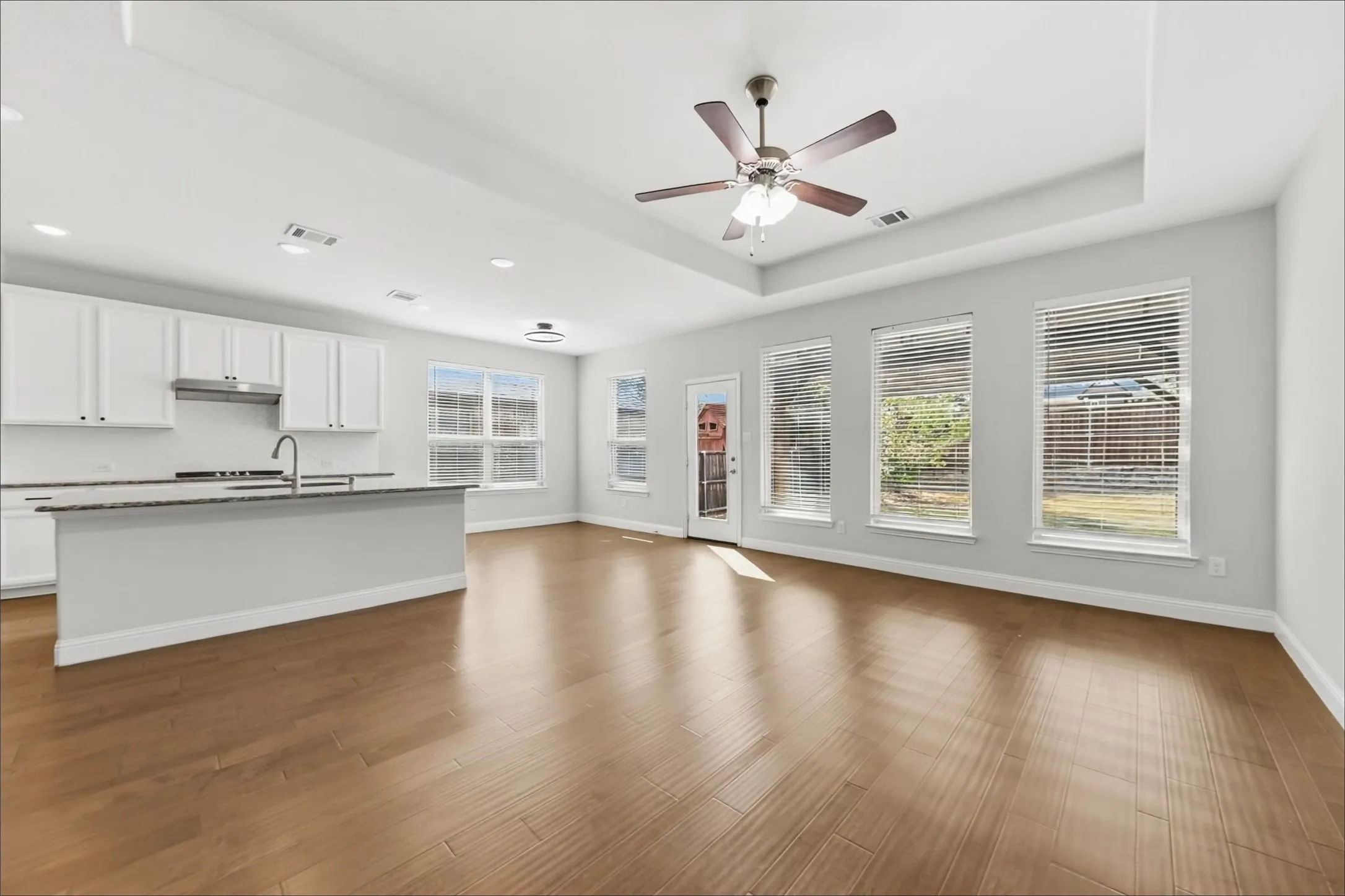 Single Family Residence For Sale in Denton County , 1513 Tumbleweed Trail, Northlake, Texas 76226, 4 Bedroom, 3 Bathroom, 2 Garage spaces, 2,397 Sqft, built in 2019, mls#21396030, Real Estate Agent in Northlake, Homes For Sale in Denton county, Homes For Sale in Northlake, Realtor in Northlake Texas, Real Estate Brokerage Independent Realty Texas, Luminita Cordes Realtor