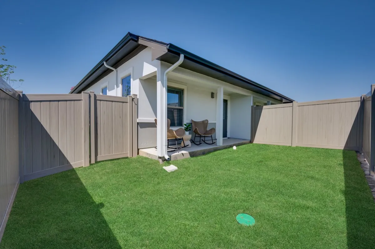 Duplex For Rent in Collin County , 8215 Casita Avenue, Mc Kinney, Texas 75071, 2 Bedroom, 2 Bathroom, 1 Garage spaces, 1,289 Sqft, built in 2021, mls#21397207, Real Estate Agent in Mc Kinney, Homes For Rent in Collin county, Homes For Rent in Mc Kinney, Realtor in Mc Kinney Texas, Real Estate Brokerage Independent Realty Texas, Luminita Cordes Realtor