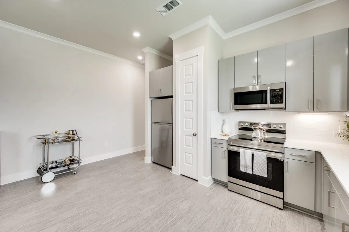 Duplex For Rent in Collin County , 8215 Casita Avenue, Mc Kinney, Texas 75071, 2 Bedroom, 2 Bathroom, 1 Garage spaces, 1,289 Sqft, built in 2021, mls#21397207, Real Estate Agent in Mc Kinney, Homes For Rent in Collin county, Homes For Rent in Mc Kinney, Realtor in Mc Kinney Texas, Real Estate Brokerage Independent Realty Texas, Luminita Cordes Realtor