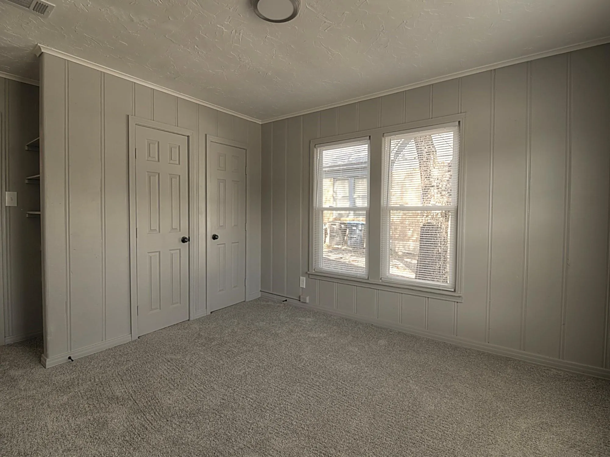 Single Family Residence For Sale in Tarrant County , 1705 N Riverside Drive B, Fort Worth, Texas 76111, 4 Bedroom, 3 Bathroom, 1 Garage spaces, 1,229 Sqft, built in 1947, mls#21397208, Real Estate Agent in Fort Worth, Homes For Sale in Tarrant county, Homes For Sale in Fort Worth, Realtor in Fort Worth Texas, Real Estate Brokerage Independent Realty Texas, Luminita Cordes Realtor