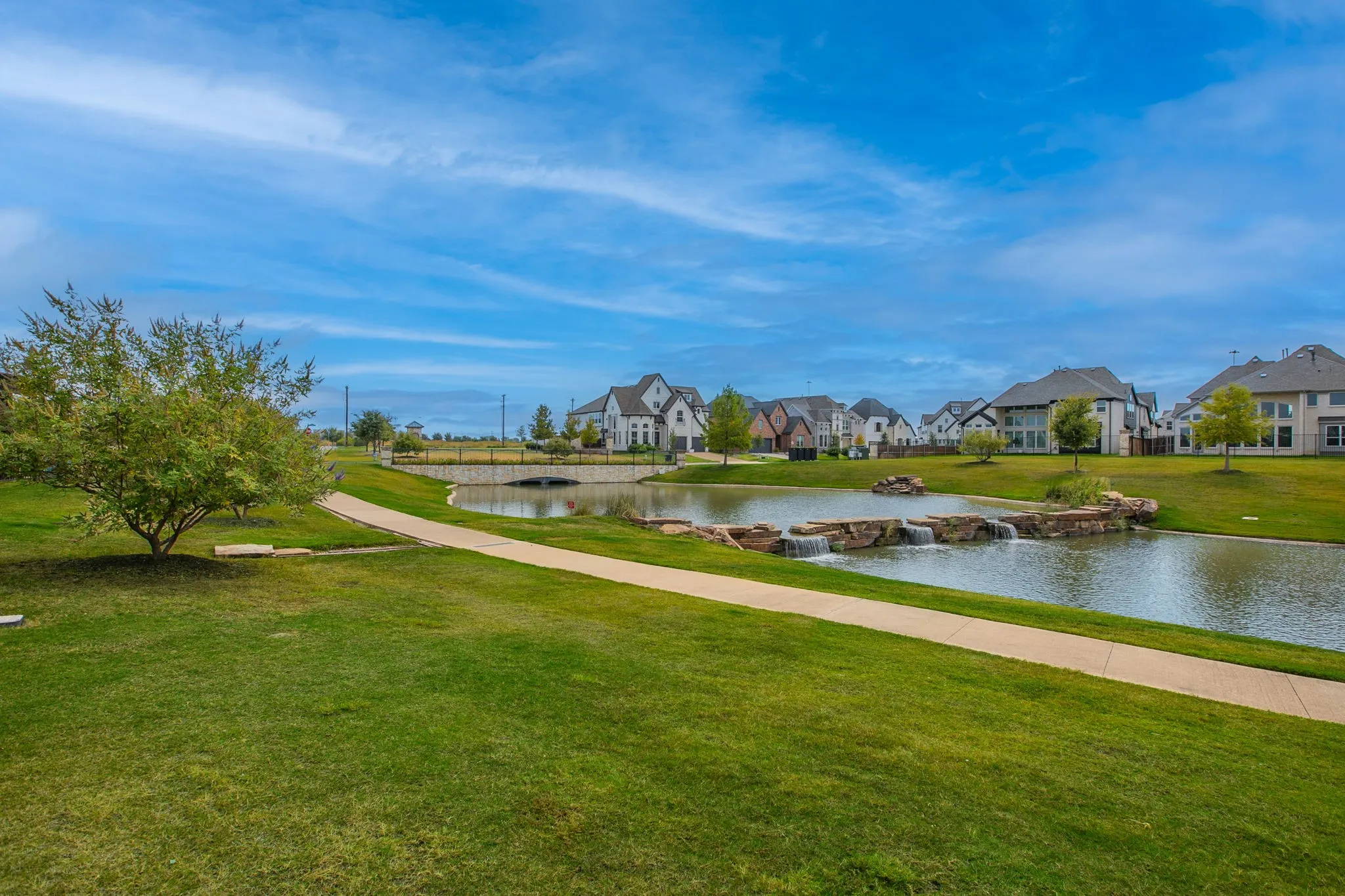 Single Family Residence For Sale in Denton County , 2890 Bluegill Lane, Prosper, Texas 75078, 4 Bedroom, 4 Bathroom, 2 Garage spaces, 3,448 Sqft, built in 2020, mls#21397190, Real Estate Agent in Prosper, Homes For Sale in Denton county, Homes For Sale in Prosper, Realtor in Prosper Texas, Real Estate Brokerage Independent Realty Texas, Luminita Cordes Realtor