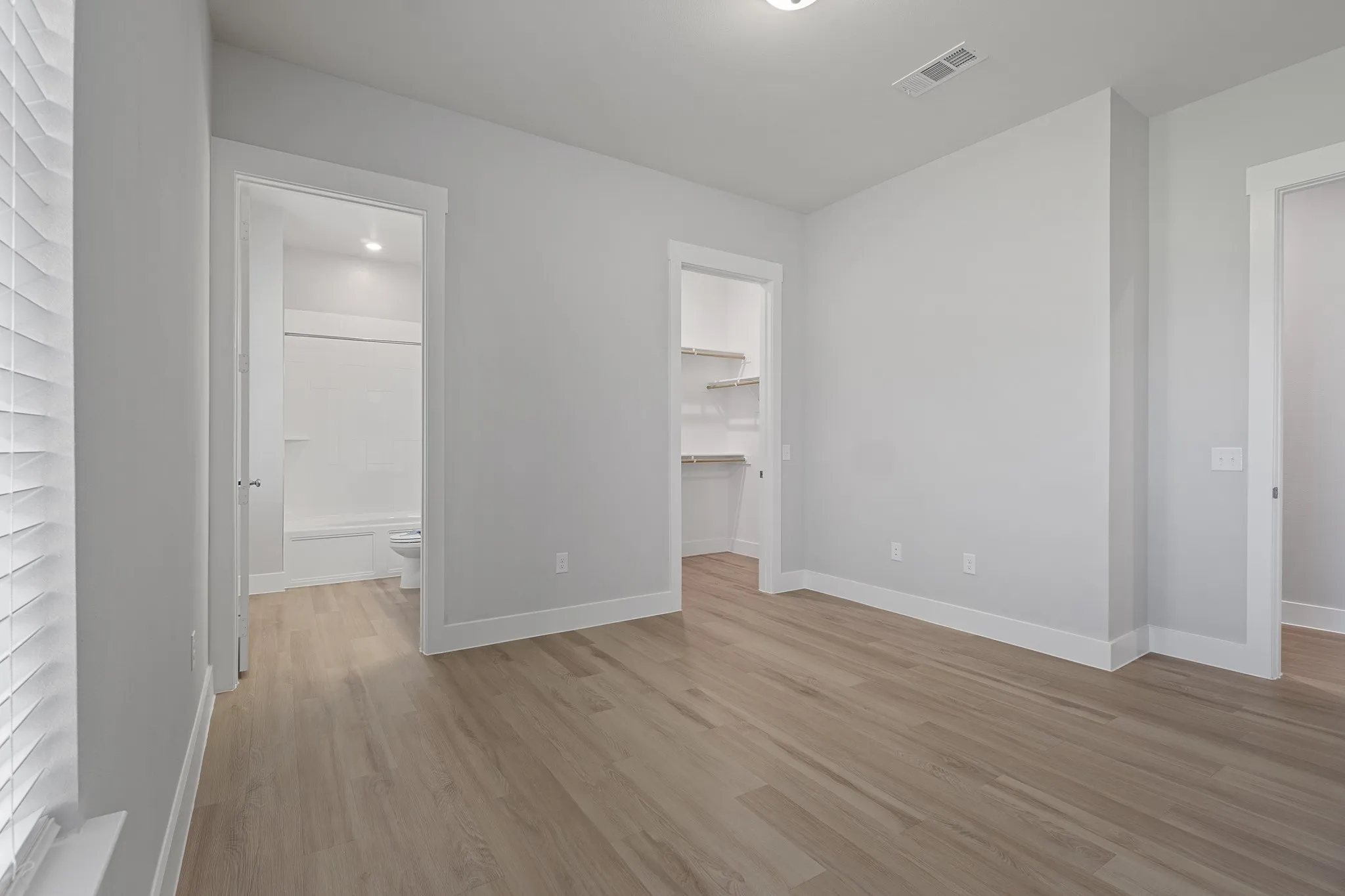 Duplex For Rent in Collin County , 8224 Idyllic, Mc Kinney, Texas 75071, 3 Bedroom, 3 Bathroom, 2 Garage spaces, 1,968 Sqft, built in 2022, mls#21397212, Real Estate Agent in Mc Kinney, Homes For Rent in Collin county, Homes For Rent in Mc Kinney, Realtor in Mc Kinney Texas, Real Estate Brokerage Independent Realty Texas, Luminita Cordes Realtor