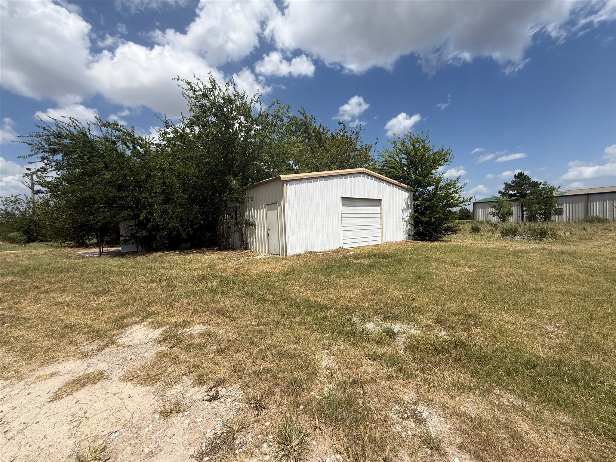 Manufactured Home For Rent in Hunt County , 3575 Fm 2101, Greenville, Texas 75402, 4 Bedroom, 2 Bathroom, 2 Garage spaces, 2,128 Sqft, built in 1999, mls#21397206, Real Estate Agent in Greenville, Homes For Rent in Hunt county, Homes For Rent in Greenville, Realtor in Greenville Texas, Real Estate Brokerage Independent Realty Texas, Luminita Cordes Realtor