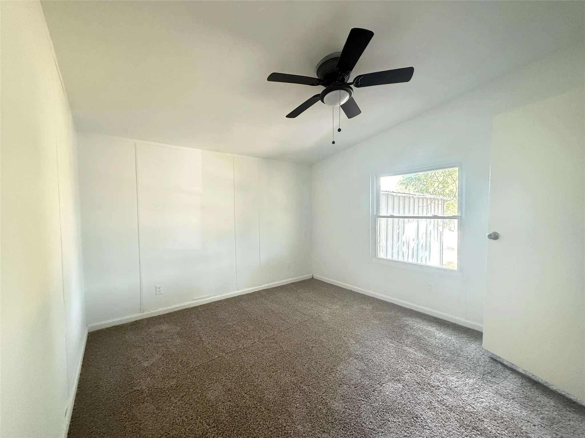 Manufactured Home For Rent in Hunt County , 3575 Fm 2101, Greenville, Texas 75402, 4 Bedroom, 2 Bathroom, 2 Garage spaces, 2,128 Sqft, built in 1999, mls#21397206, Real Estate Agent in Greenville, Homes For Rent in Hunt county, Homes For Rent in Greenville, Realtor in Greenville Texas, Real Estate Brokerage Independent Realty Texas, Luminita Cordes Realtor