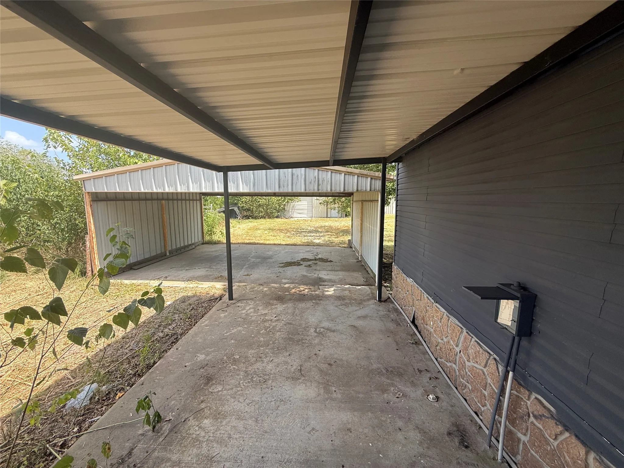 Manufactured Home For Rent in Hunt County , 3575 Fm 2101, Greenville, Texas 75402, 4 Bedroom, 2 Bathroom, 2 Garage spaces, 2,128 Sqft, built in 1999, mls#21397206, Real Estate Agent in Greenville, Homes For Rent in Hunt county, Homes For Rent in Greenville, Realtor in Greenville Texas, Real Estate Brokerage Independent Realty Texas, Luminita Cordes Realtor