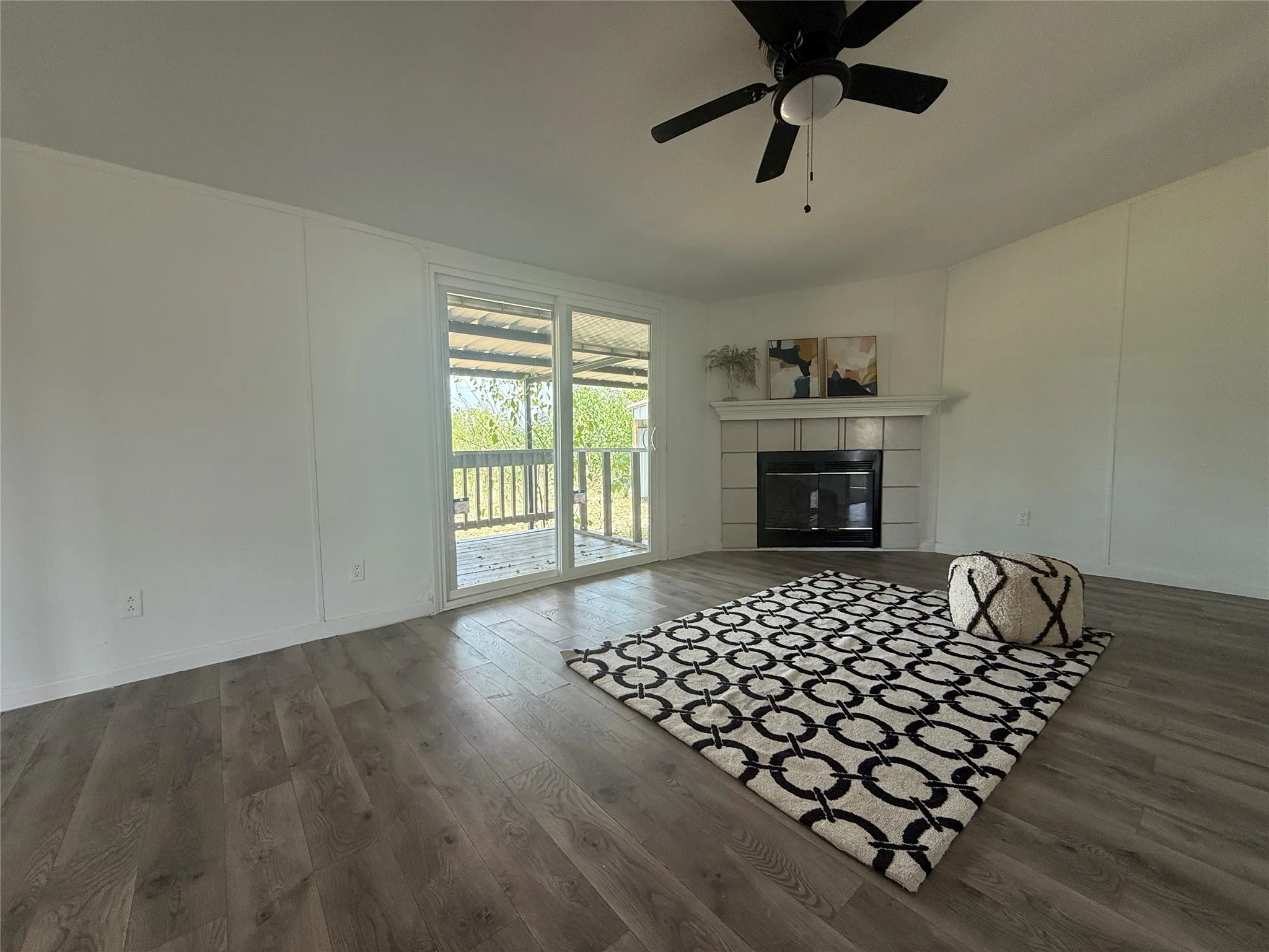 Manufactured Home For Rent in Hunt County , 3575 Fm 2101, Greenville, Texas 75402, 4 Bedroom, 2 Bathroom, 2 Garage spaces, 2,128 Sqft, built in 1999, mls#21397206, Real Estate Agent in Greenville, Homes For Rent in Hunt county, Homes For Rent in Greenville, Realtor in Greenville Texas, Real Estate Brokerage Independent Realty Texas, Luminita Cordes Realtor