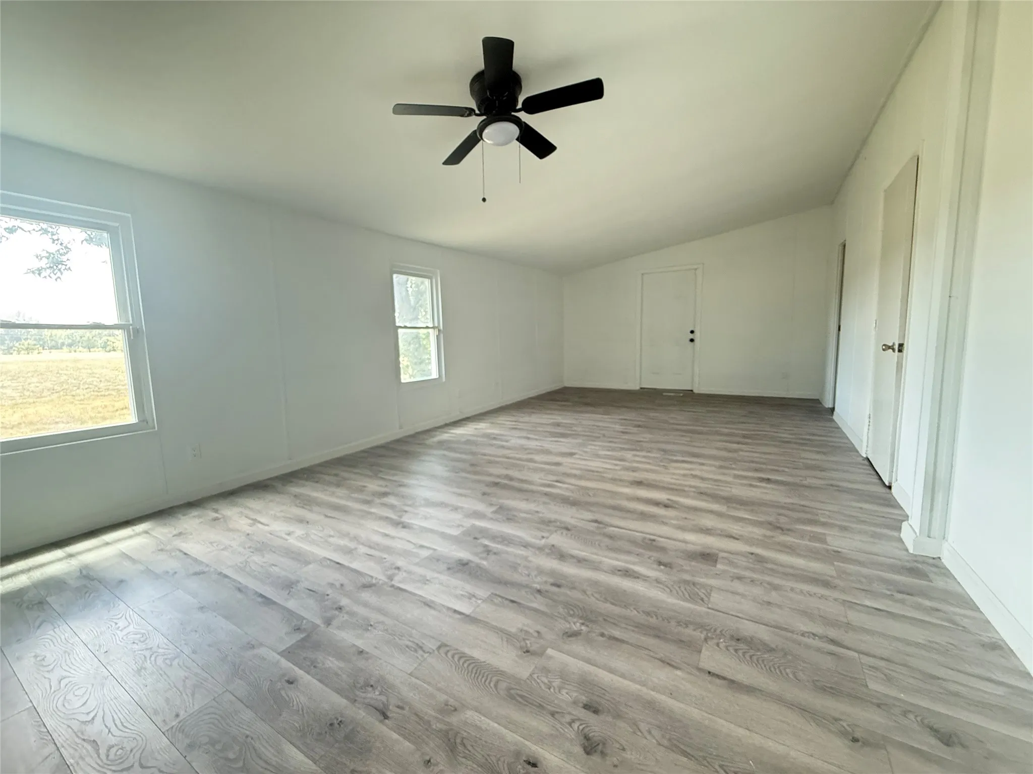 Manufactured Home For Rent in Hunt County , 3575 Fm 2101, Greenville, Texas 75402, 4 Bedroom, 2 Bathroom, 2 Garage spaces, 2,128 Sqft, built in 1999, mls#21397206, Real Estate Agent in Greenville, Homes For Rent in Hunt county, Homes For Rent in Greenville, Realtor in Greenville Texas, Real Estate Brokerage Independent Realty Texas, Luminita Cordes Realtor