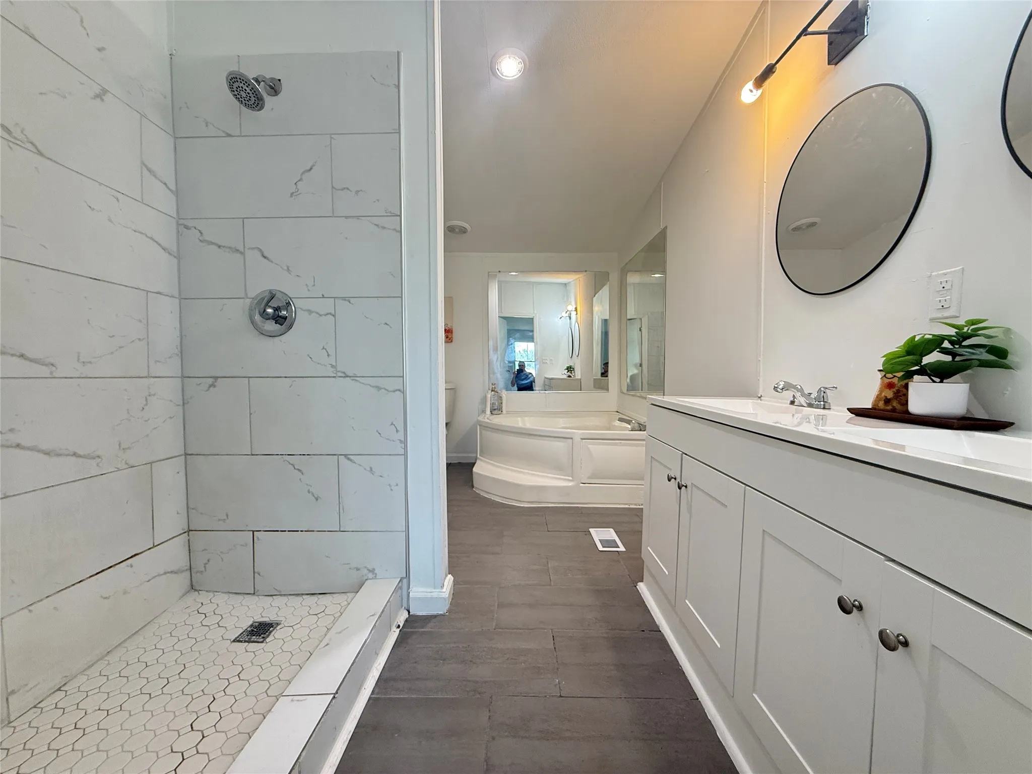 Manufactured Home For Rent in Hunt County , 3575 Fm 2101, Greenville, Texas 75402, 4 Bedroom, 2 Bathroom, 2 Garage spaces, 2,128 Sqft, built in 1999, mls#21397206, Real Estate Agent in Greenville, Homes For Rent in Hunt county, Homes For Rent in Greenville, Realtor in Greenville Texas, Real Estate Brokerage Independent Realty Texas, Luminita Cordes Realtor