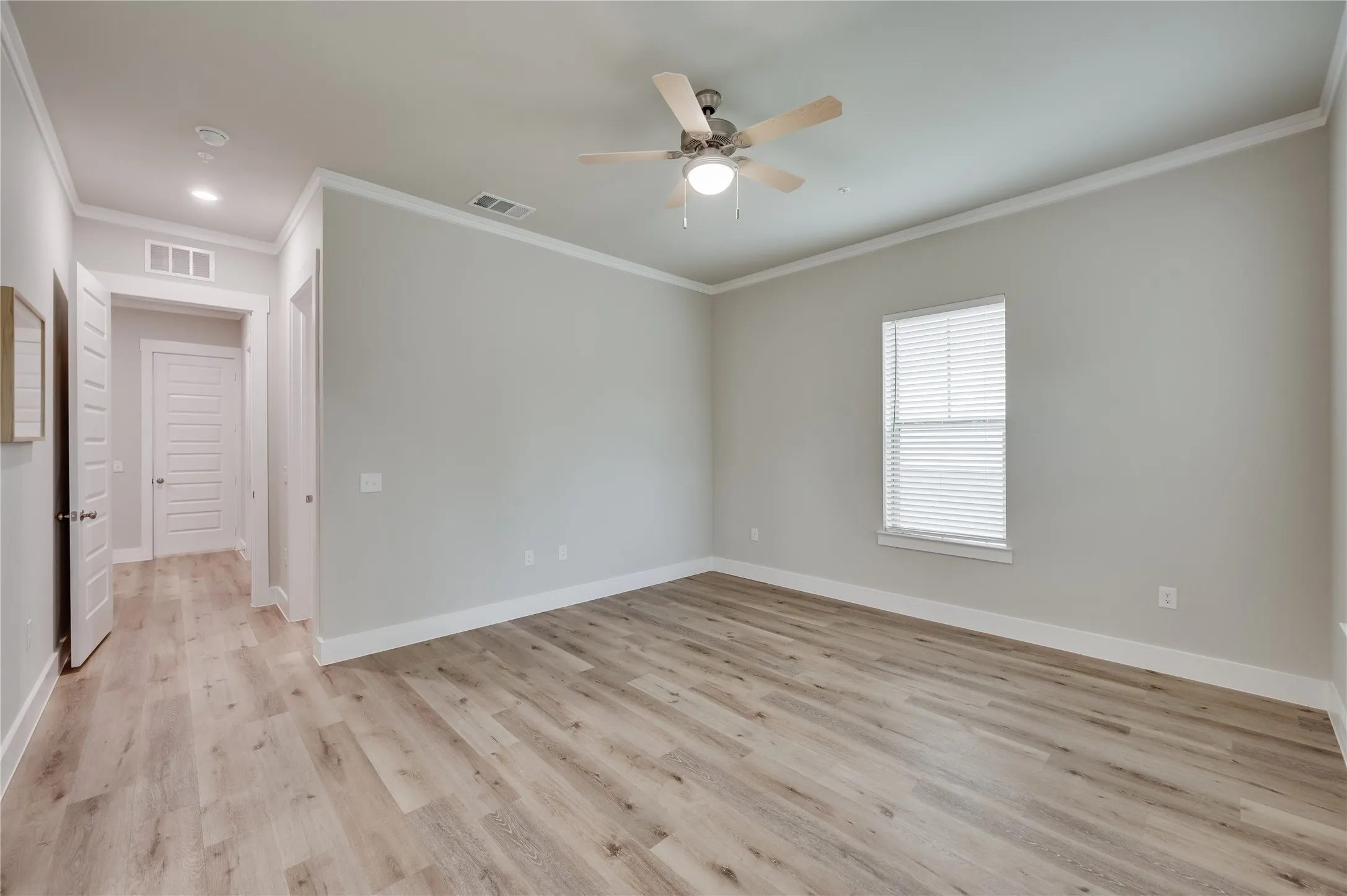 Duplex For Rent in Collin County , 8612 Chateau Avenue, Mc Kinney, Texas 75071, 4 Bedroom, 5 Bathroom, 1 Garage spaces, 2,726 Sqft, built in 2021, mls#21397213, Real Estate Agent in Mc Kinney, Homes For Rent in Collin county, Homes For Rent in Mc Kinney, Realtor in Mc Kinney Texas, Real Estate Brokerage Independent Realty Texas, Luminita Cordes Realtor