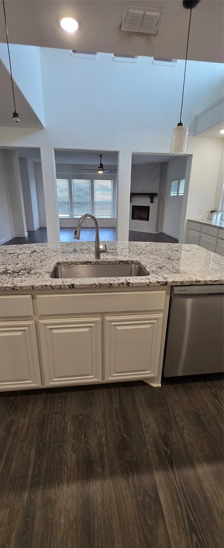 Single Family Residence For Rent in Tarrant County , 9104 Rock Nettle Drive, Fort Worth, Texas 76131, 4 Bedroom, 4 Bathroom, 2 Garage spaces, 3,055 Sqft, built in 2023, mls#21397215, Real Estate Agent in Fort Worth, Homes For Rent in Tarrant county, Homes For Rent in Fort Worth, Realtor in Fort Worth Texas, Real Estate Brokerage Independent Realty Texas, Luminita Cordes Realtor