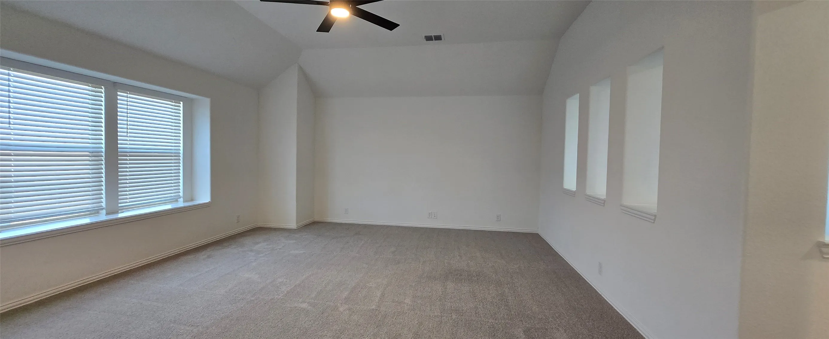 Single Family Residence For Rent in Tarrant County , 9104 Rock Nettle Drive, Fort Worth, Texas 76131, 4 Bedroom, 4 Bathroom, 2 Garage spaces, 3,055 Sqft, built in 2023, mls#21397215, Real Estate Agent in Fort Worth, Homes For Rent in Tarrant county, Homes For Rent in Fort Worth, Realtor in Fort Worth Texas, Real Estate Brokerage Independent Realty Texas, Luminita Cordes Realtor