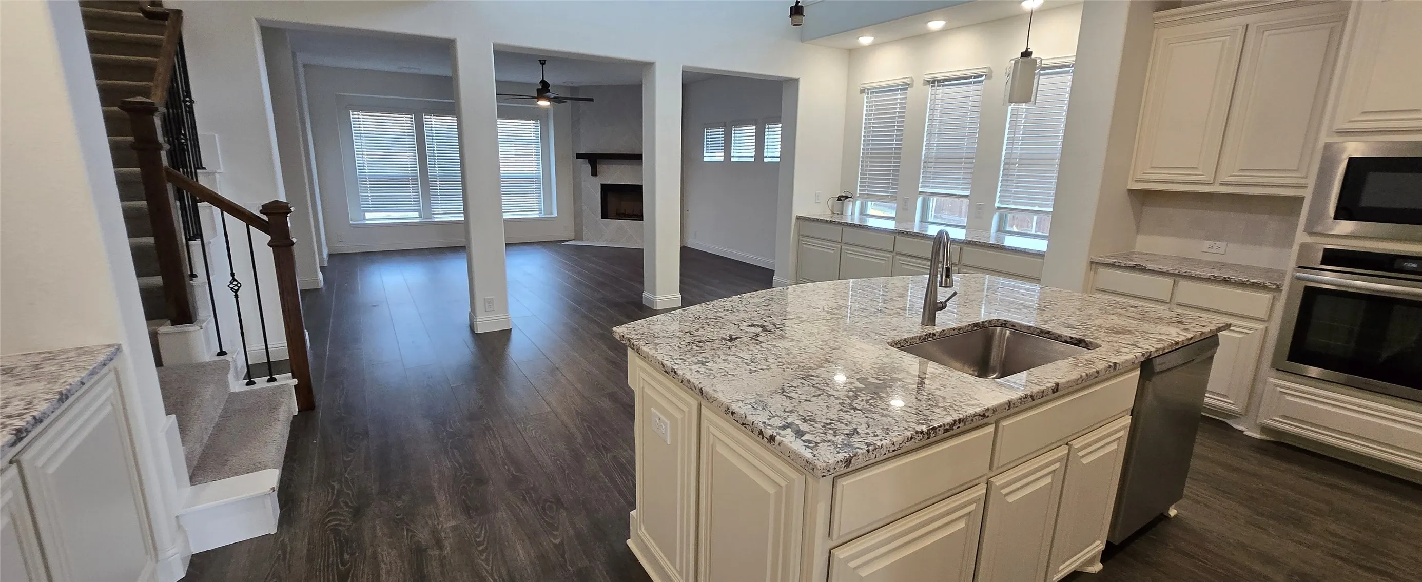 Single Family Residence For Rent in Tarrant County , 9104 Rock Nettle Drive, Fort Worth, Texas 76131, 4 Bedroom, 4 Bathroom, 2 Garage spaces, 3,055 Sqft, built in 2023, mls#21397215, Real Estate Agent in Fort Worth, Homes For Rent in Tarrant county, Homes For Rent in Fort Worth, Realtor in Fort Worth Texas, Real Estate Brokerage Independent Realty Texas, Luminita Cordes Realtor