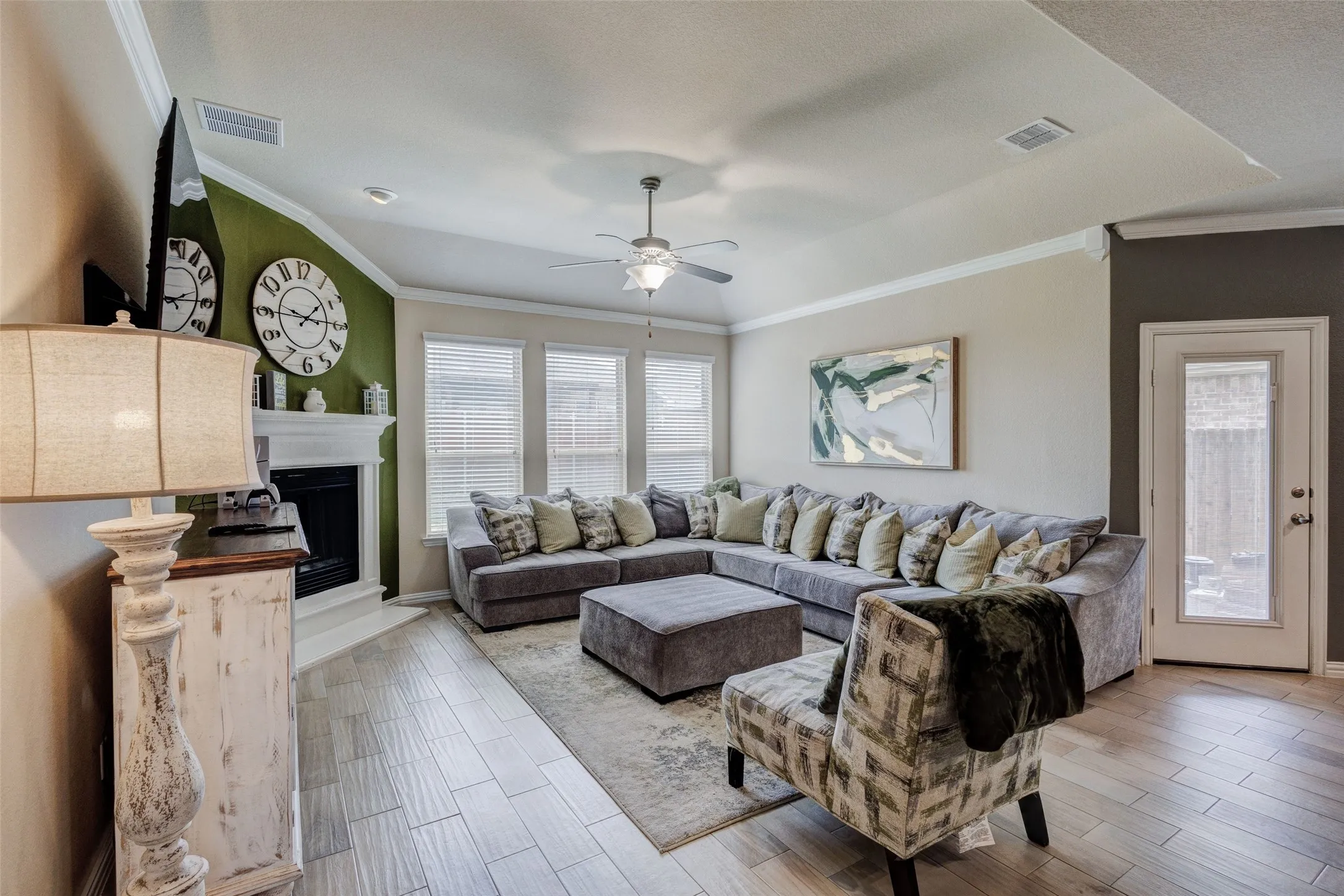 Single Family Residence For Sale in Rockwall County , 442 George Drive, Fate, Texas 75189, 5 Bedroom, 4 Bathroom, 2 Garage spaces, 3,463 Sqft, built in 2018, mls#21397154, Real Estate Agent in Fate, Homes For Sale in Rockwall county, Homes For Sale in Fate, Realtor in Fate Texas, Real Estate Brokerage Independent Realty Texas, Luminita Cordes Realtor