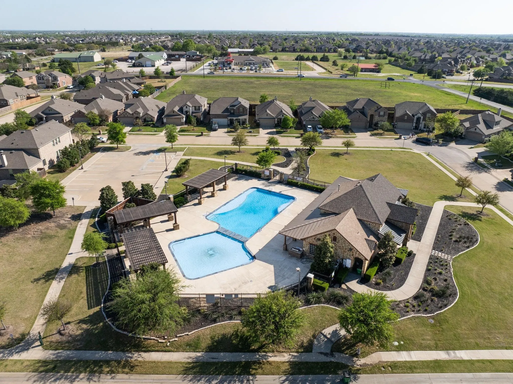 Single Family Residence For Sale in Rockwall County , 442 George Drive, Fate, Texas 75189, 5 Bedroom, 4 Bathroom, 2 Garage spaces, 3,463 Sqft, built in 2018, mls#21397154, Real Estate Agent in Fate, Homes For Sale in Rockwall county, Homes For Sale in Fate, Realtor in Fate Texas, Real Estate Brokerage Independent Realty Texas, Luminita Cordes Realtor