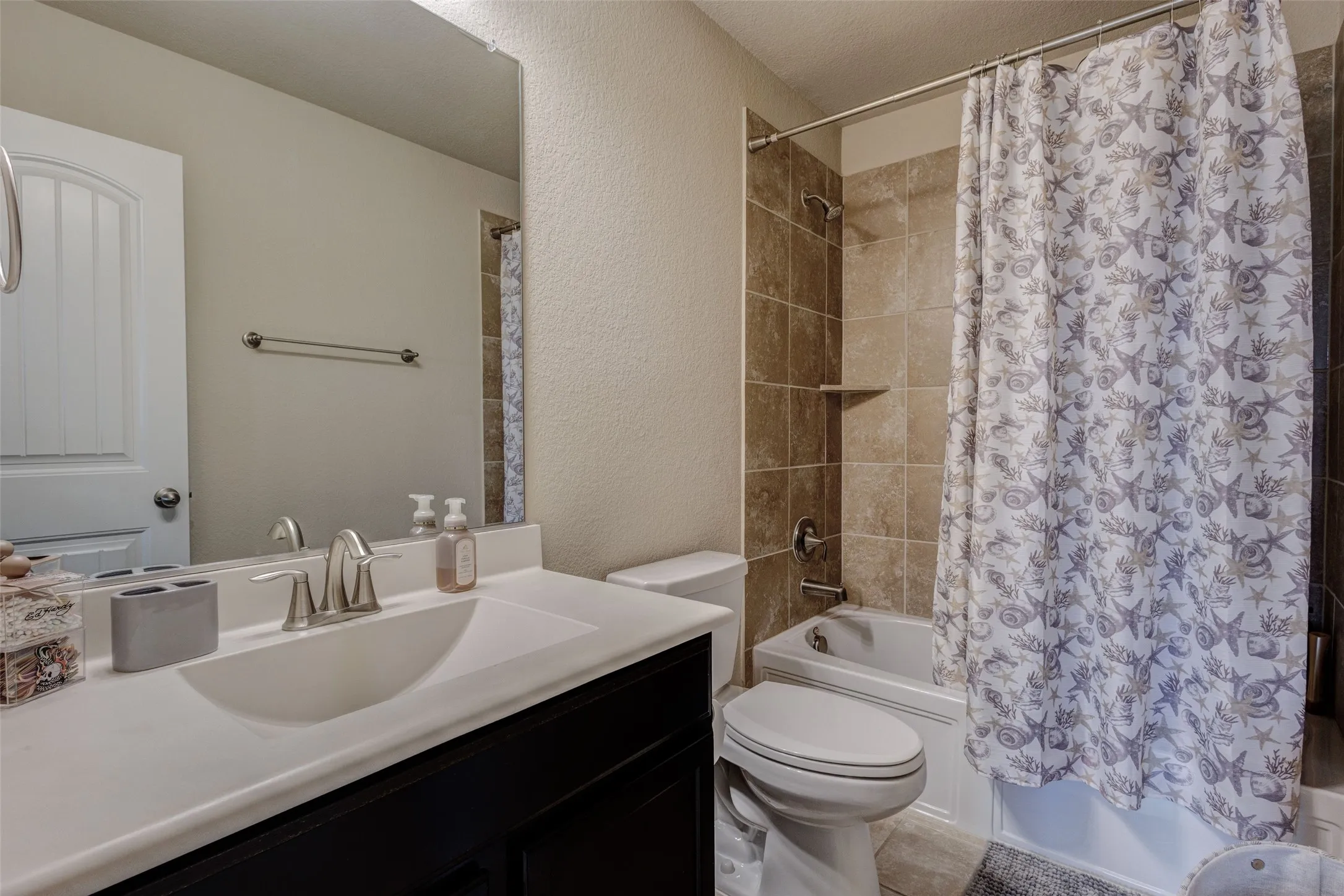 Single Family Residence For Sale in Rockwall County , 442 George Drive, Fate, Texas 75189, 5 Bedroom, 4 Bathroom, 2 Garage spaces, 3,463 Sqft, built in 2018, mls#21397154, Real Estate Agent in Fate, Homes For Sale in Rockwall county, Homes For Sale in Fate, Realtor in Fate Texas, Real Estate Brokerage Independent Realty Texas, Luminita Cordes Realtor