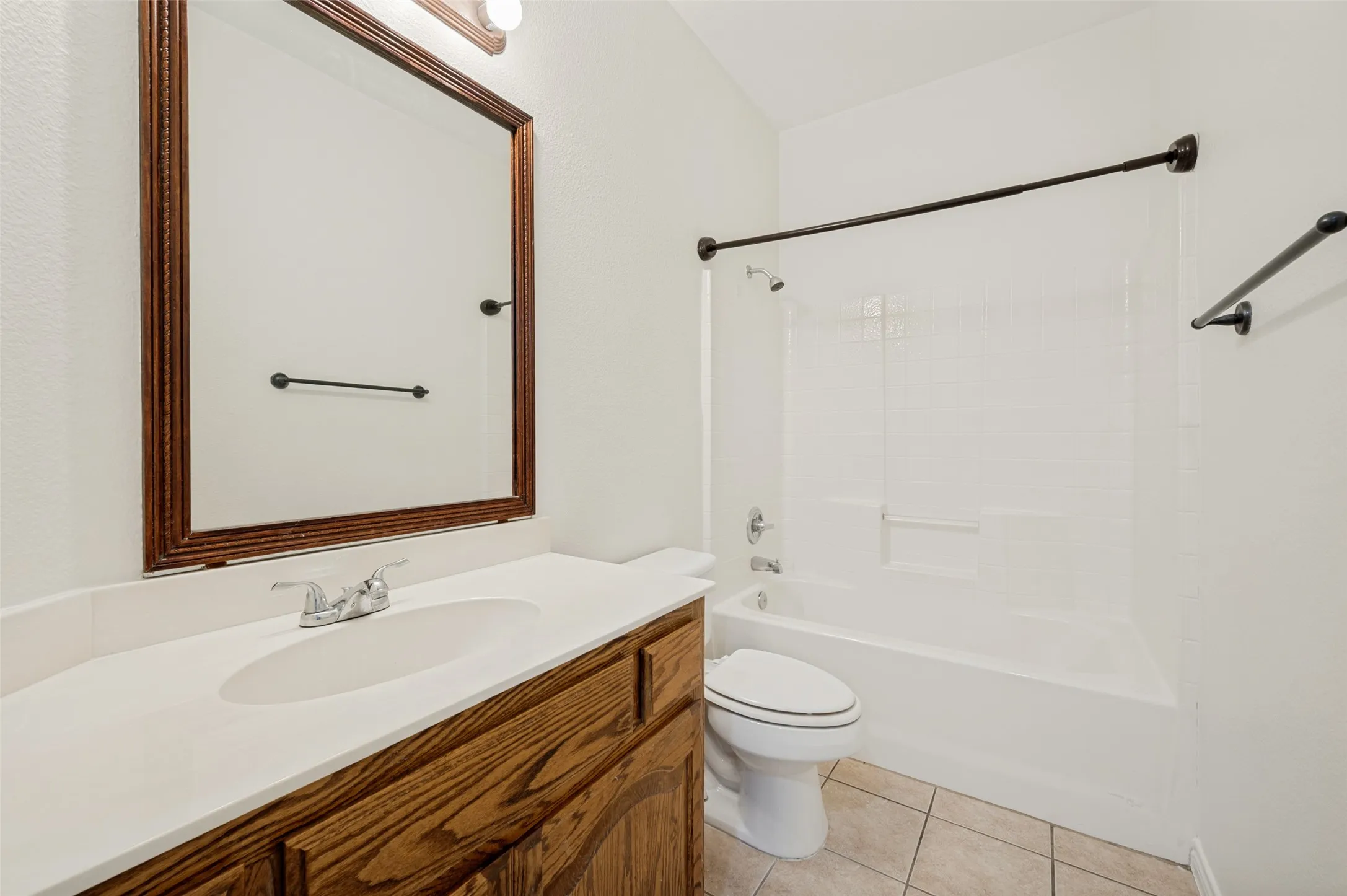 Single Family Residence For Rent in Denton County , 3132 Somerset Lane, Frisco, Texas 75033, 3 Bedroom, 2 Bathroom, 2 Garage spaces, 1,873 Sqft, built in 2004, mls#21397216, Real Estate Agent in Frisco, Homes For Rent in Denton county, Homes For Rent in Frisco, Realtor in Frisco Texas, Real Estate Brokerage Independent Realty Texas, Luminita Cordes Realtor