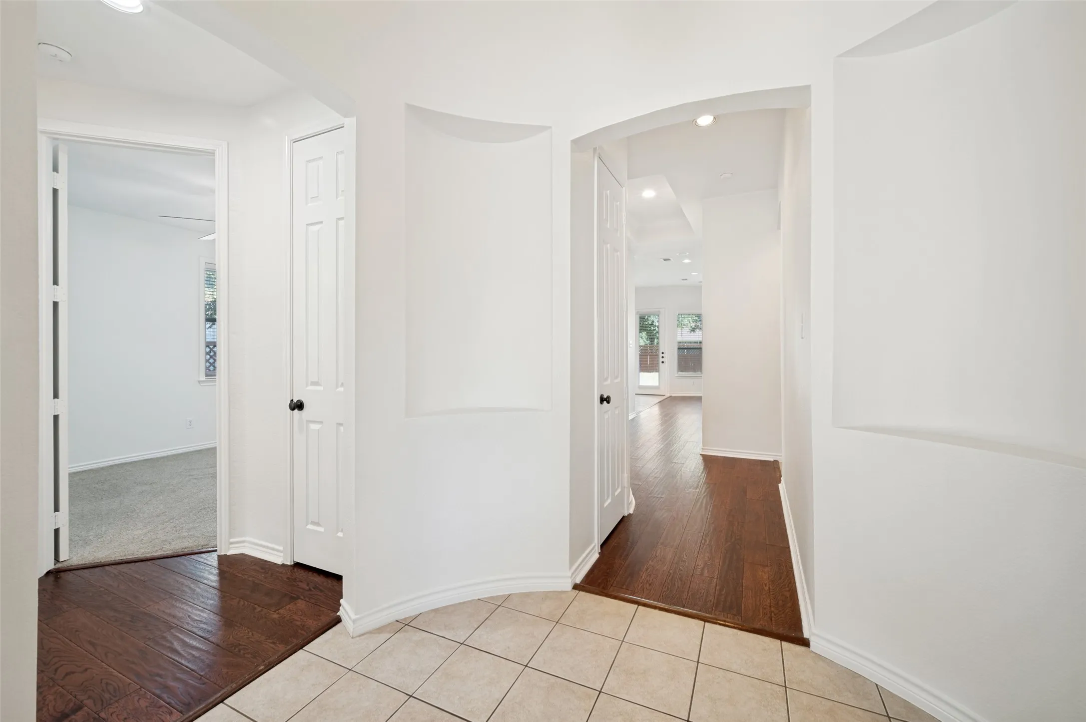 Single Family Residence For Rent in Denton County , 3132 Somerset Lane, Frisco, Texas 75033, 3 Bedroom, 2 Bathroom, 2 Garage spaces, 1,873 Sqft, built in 2004, mls#21397216, Real Estate Agent in Frisco, Homes For Rent in Denton county, Homes For Rent in Frisco, Realtor in Frisco Texas, Real Estate Brokerage Independent Realty Texas, Luminita Cordes Realtor