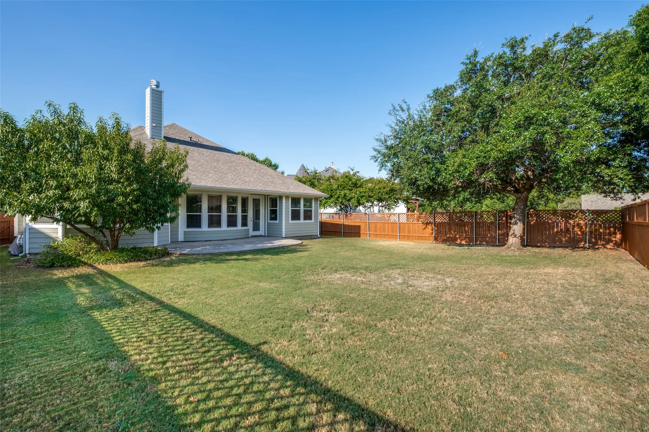 Single Family Residence For Rent in Denton County , 3132 Somerset Lane, Frisco, Texas 75033, 3 Bedroom, 2 Bathroom, 2 Garage spaces, 1,873 Sqft, built in 2004, mls#21397216, Real Estate Agent in Frisco, Homes For Rent in Denton county, Homes For Rent in Frisco, Realtor in Frisco Texas, Real Estate Brokerage Independent Realty Texas, Luminita Cordes Realtor