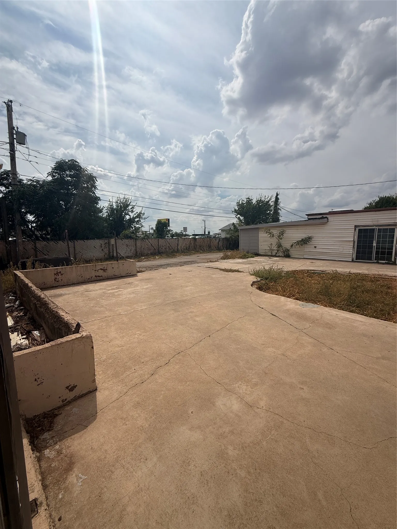Condominium For Sale in Taylor County , 4511 N 2nd Street, Abilene, Texas 79603, 2 Bedroom, 2 Bathroom, 1 Garage spaces, 1,760 Sqft, built in 1964, mls#21396991, Real Estate Agent in Abilene, Homes For Sale in Taylor county, Homes For Sale in Abilene, Realtor in Abilene Texas, Real Estate Brokerage Independent Realty Texas, Luminita Cordes Realtor