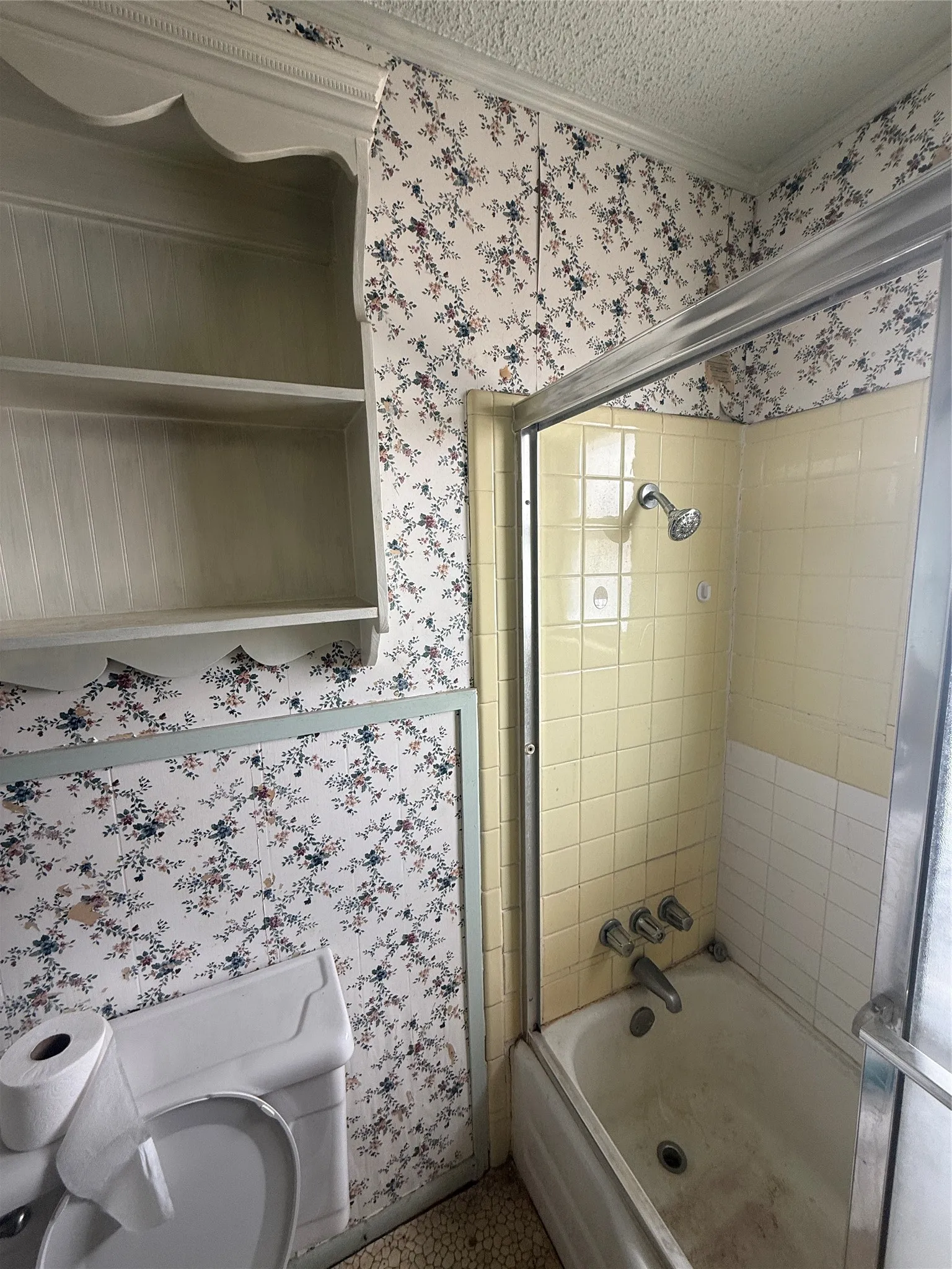 Condominium For Sale in Taylor County , 4511 N 2nd Street, Abilene, Texas 79603, 2 Bedroom, 2 Bathroom, 1 Garage spaces, 1,760 Sqft, built in 1964, mls#21396991, Real Estate Agent in Abilene, Homes For Sale in Taylor county, Homes For Sale in Abilene, Realtor in Abilene Texas, Real Estate Brokerage Independent Realty Texas, Luminita Cordes Realtor