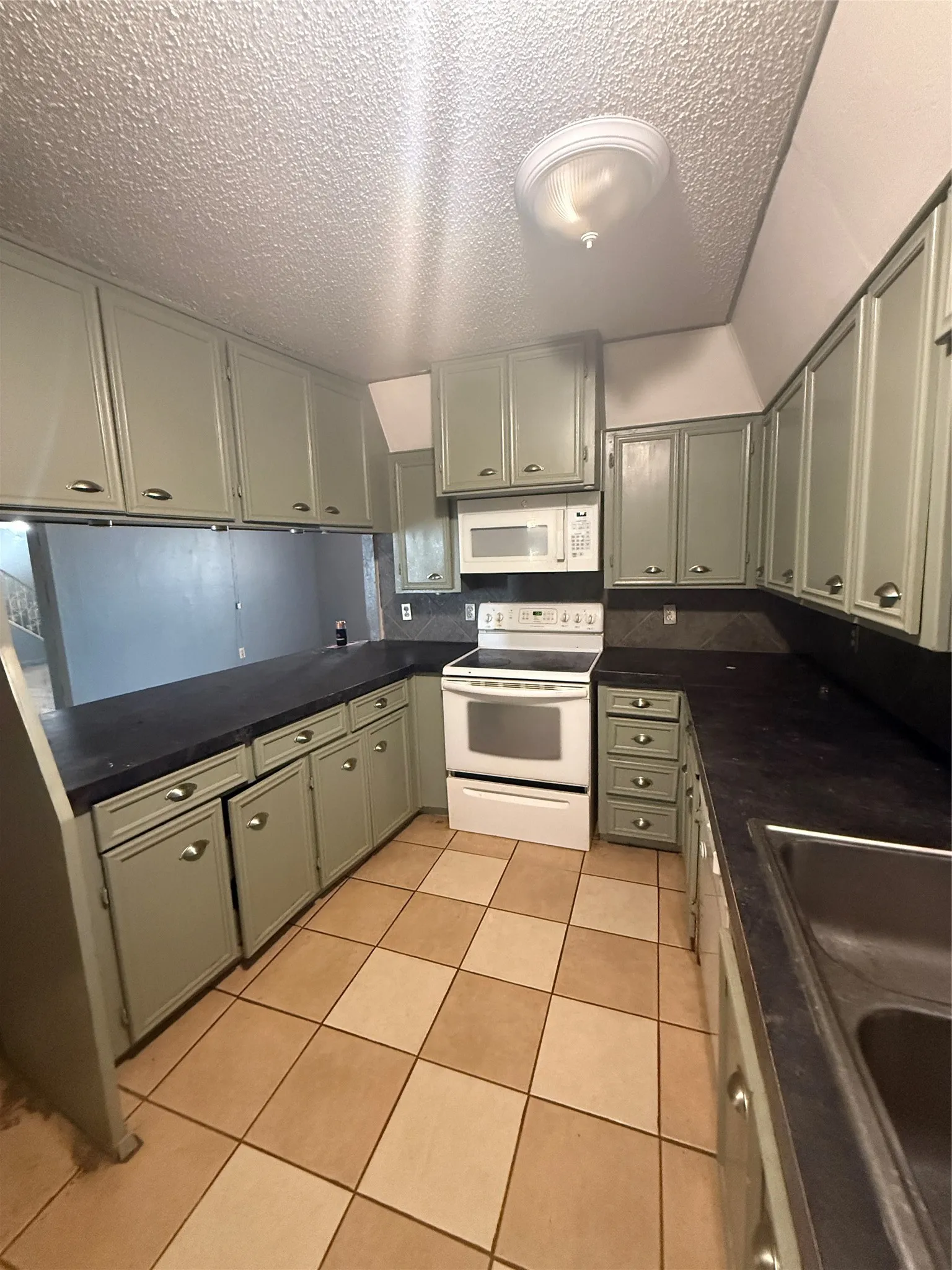 Condominium For Sale in Taylor County , 4511 N 2nd Street, Abilene, Texas 79603, 2 Bedroom, 2 Bathroom, 1 Garage spaces, 1,760 Sqft, built in 1964, mls#21396991, Real Estate Agent in Abilene, Homes For Sale in Taylor county, Homes For Sale in Abilene, Realtor in Abilene Texas, Real Estate Brokerage Independent Realty Texas, Luminita Cordes Realtor
