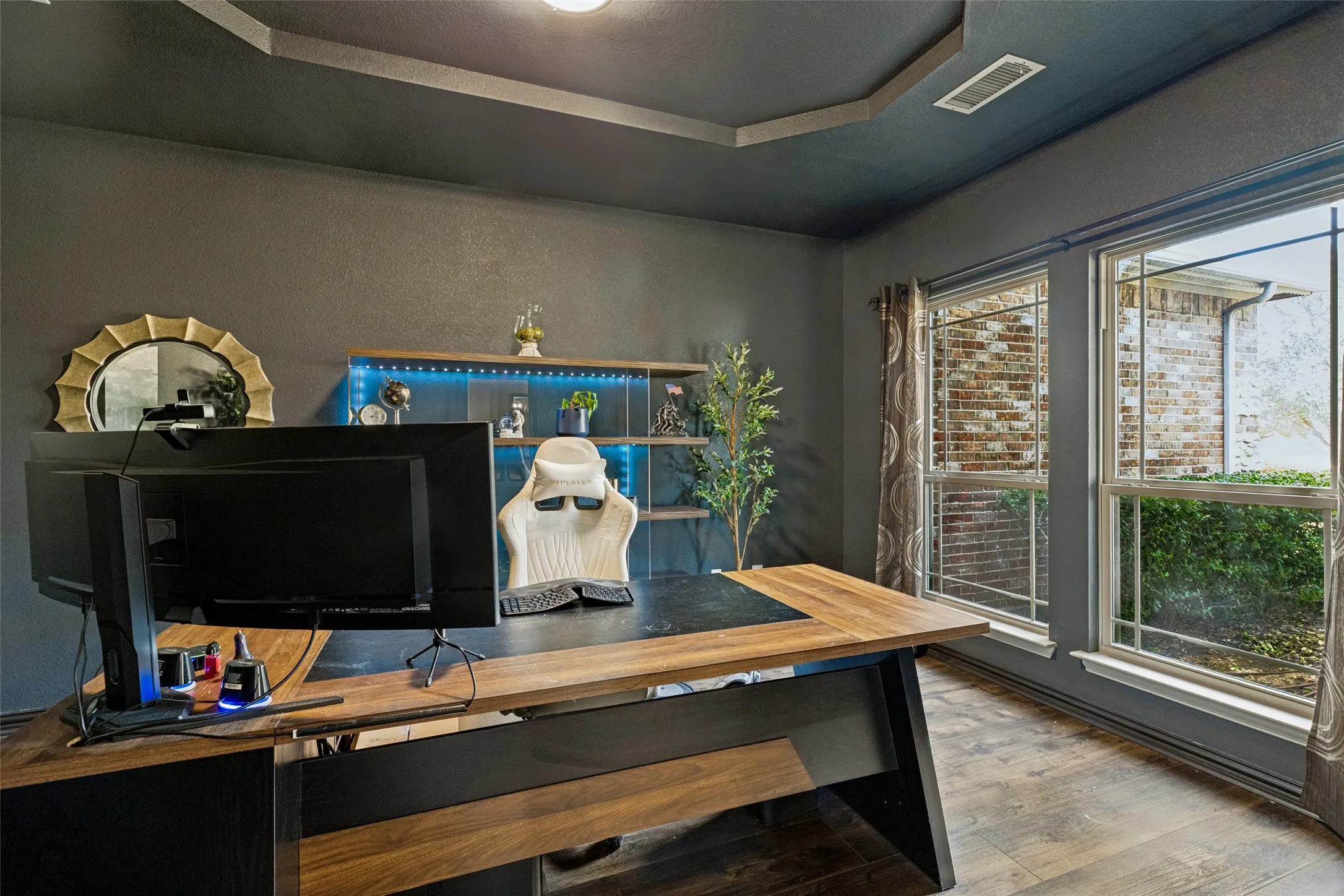 Single Family Residence For Sale in Denton County , 195 Las Colinas Trail, Cross Roads, Texas 76227, 5 Bedroom, 4 Bathroom, 3 Garage spaces, 4,237 Sqft, built in 2014, mls#21397157, Real Estate Agent in Cross Roads, Homes For Sale in Denton county, Homes For Sale in Cross Roads, Realtor in Cross Roads Texas, Real Estate Brokerage Independent Realty Texas, Luminita Cordes Realtor