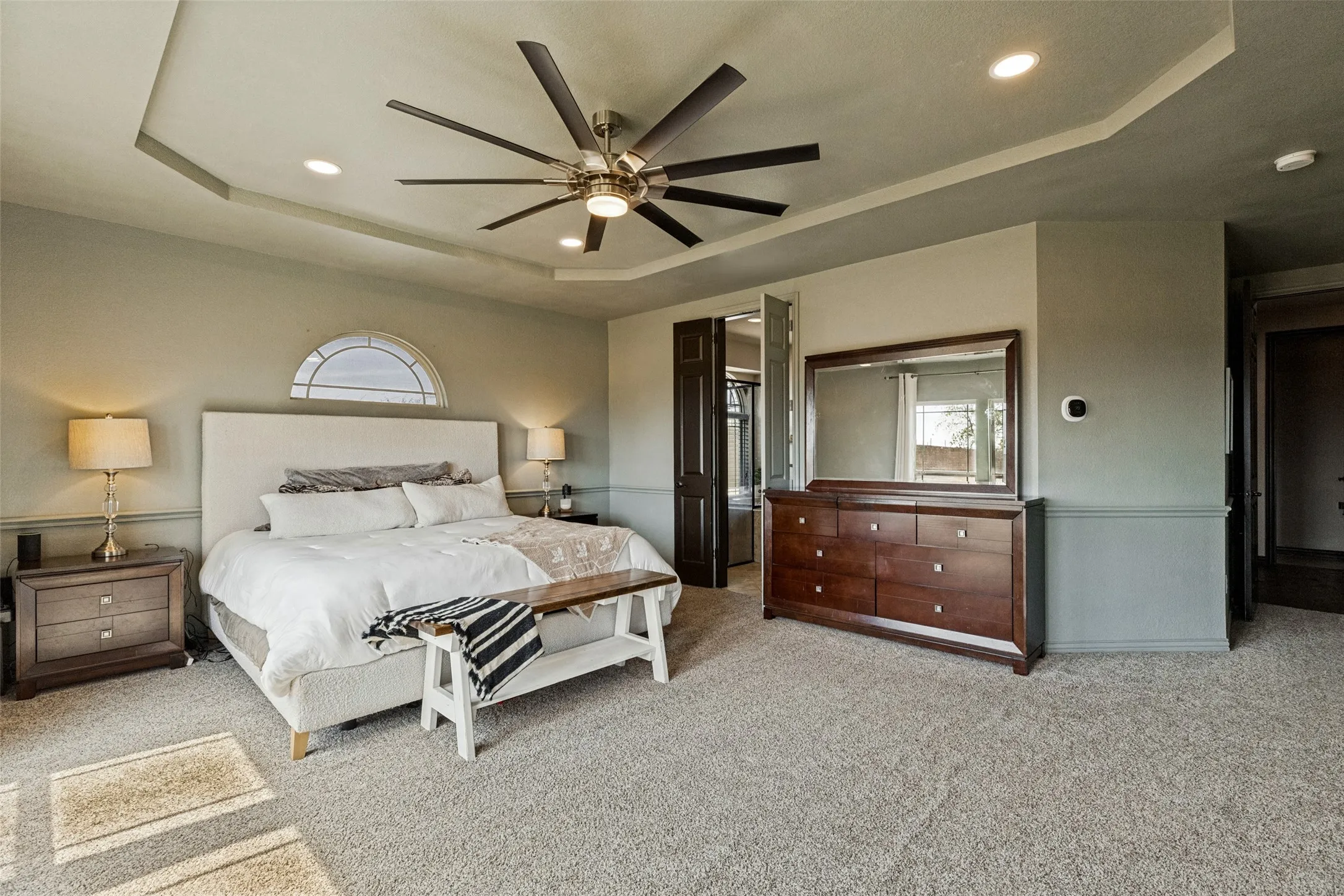Single Family Residence For Sale in Denton County , 195 Las Colinas Trail, Cross Roads, Texas 76227, 5 Bedroom, 4 Bathroom, 3 Garage spaces, 4,237 Sqft, built in 2014, mls#21397157, Real Estate Agent in Cross Roads, Homes For Sale in Denton county, Homes For Sale in Cross Roads, Realtor in Cross Roads Texas, Real Estate Brokerage Independent Realty Texas, Luminita Cordes Realtor