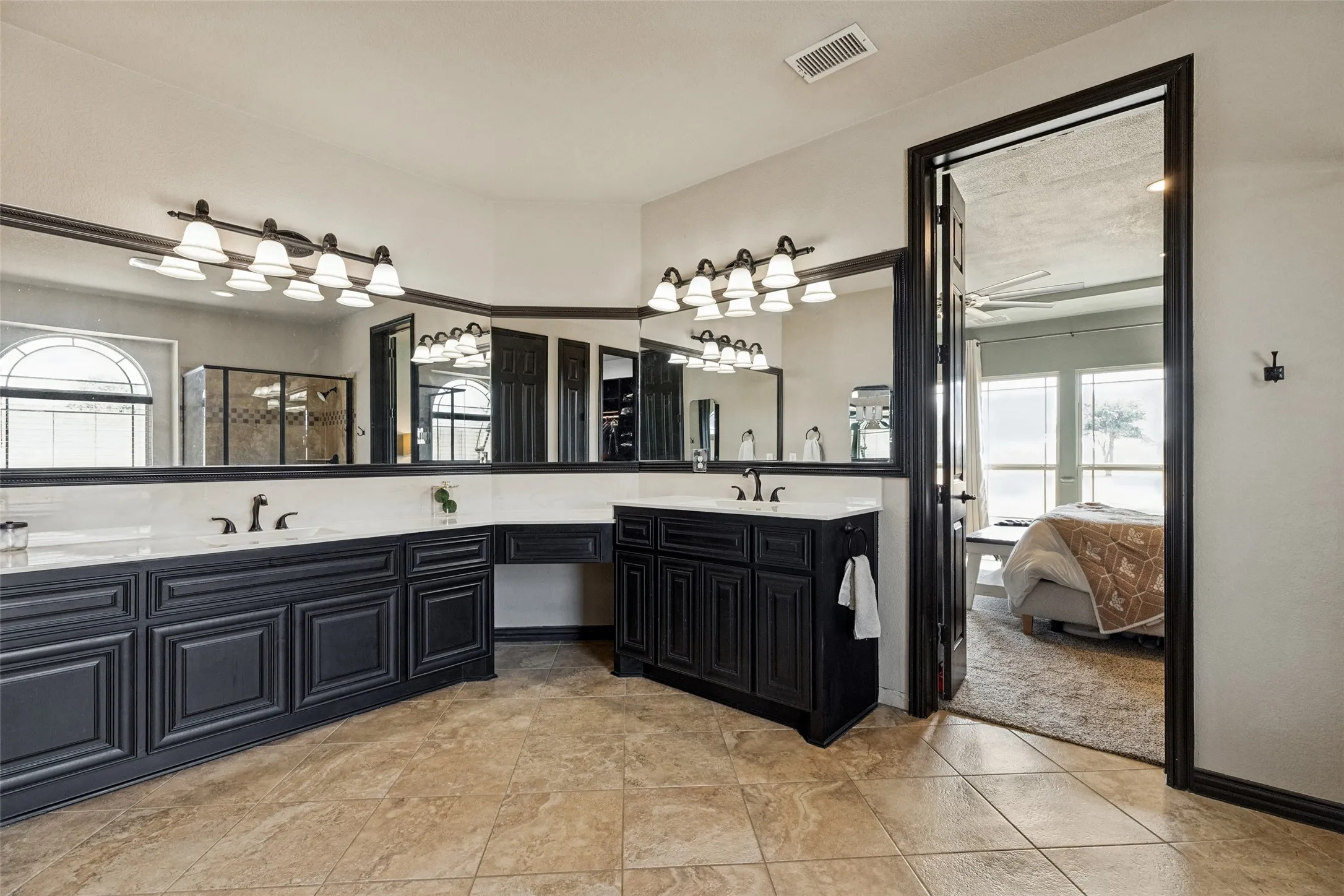 Single Family Residence For Sale in Denton County , 195 Las Colinas Trail, Cross Roads, Texas 76227, 5 Bedroom, 4 Bathroom, 3 Garage spaces, 4,237 Sqft, built in 2014, mls#21397157, Real Estate Agent in Cross Roads, Homes For Sale in Denton county, Homes For Sale in Cross Roads, Realtor in Cross Roads Texas, Real Estate Brokerage Independent Realty Texas, Luminita Cordes Realtor