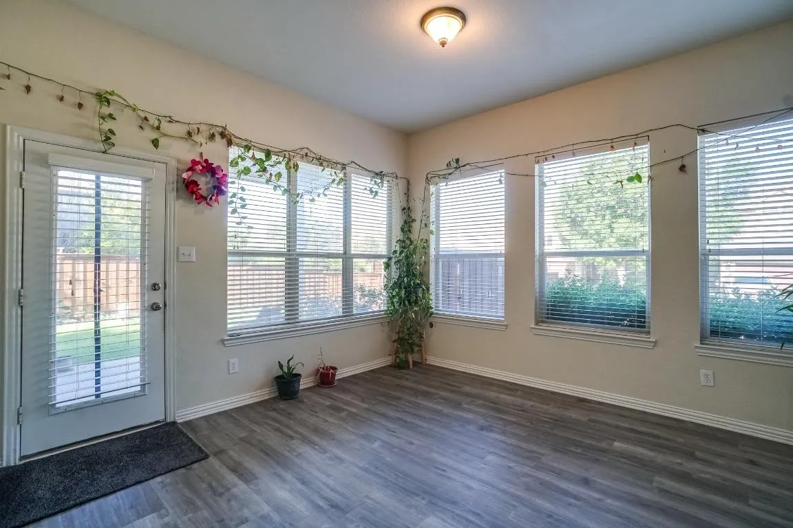 Single Family Residence For Rent in Collin County , 7721 Glenwood Springs Lane, Mc Kinney, Texas 75070, 3 Bedroom, 3 Bathroom, 2 Garage spaces, 3,629 Sqft, built in 2006, mls#21397219, Real Estate Agent in Mc Kinney, Homes For Rent in Collin county, Homes For Rent in Mc Kinney, Realtor in Mc Kinney Texas, Real Estate Brokerage Independent Realty Texas, Luminita Cordes Realtor