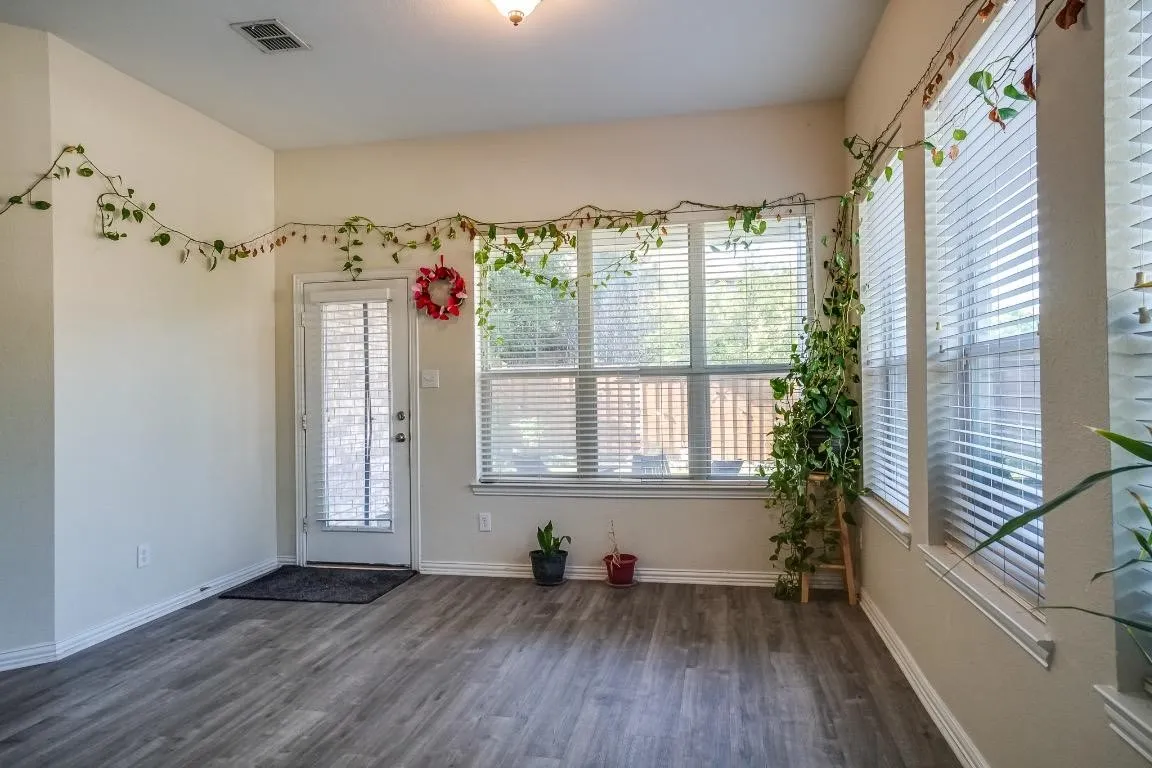Single Family Residence For Rent in Collin County , 7721 Glenwood Springs Lane, Mc Kinney, Texas 75070, 3 Bedroom, 3 Bathroom, 2 Garage spaces, 3,629 Sqft, built in 2006, mls#21397219, Real Estate Agent in Mc Kinney, Homes For Rent in Collin county, Homes For Rent in Mc Kinney, Realtor in Mc Kinney Texas, Real Estate Brokerage Independent Realty Texas, Luminita Cordes Realtor