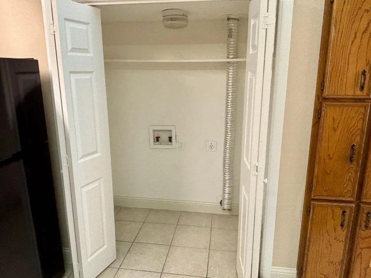 Duplex For Rent in Denton County , 534 Prairie Dell Street, Lewisville, Texas 75067, 2 Bedroom, 1 Bathroom, Garage spaces, 1,127 Sqft, built in 1983, mls#21397010, Real Estate Agent in Lewisville, Homes For Rent in Denton county, Homes For Rent in Lewisville, Realtor in Lewisville Texas, Real Estate Brokerage Independent Realty Texas, Luminita Cordes Realtor