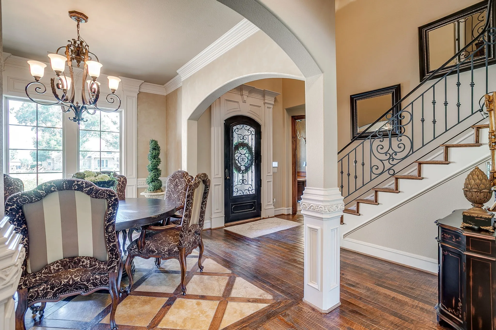 Single Family Residence For Sale in Tarrant County , 6251 Paper Shell Way, Fort Worth, Texas 76179, 5 Bedroom, 4 Bathroom, 3 Garage spaces, 4,357 Sqft, built in 2007, mls#21395305, Real Estate Agent in Fort Worth, Homes For Sale in Tarrant county, Homes For Sale in Fort Worth, Realtor in Fort Worth Texas, Real Estate Brokerage Independent Realty Texas, Luminita Cordes Realtor
