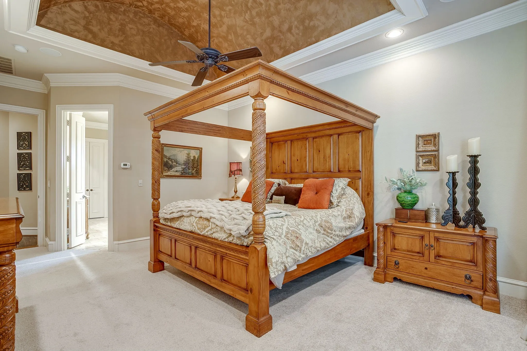 Single Family Residence For Sale in Tarrant County , 6251 Paper Shell Way, Fort Worth, Texas 76179, 5 Bedroom, 4 Bathroom, 3 Garage spaces, 4,357 Sqft, built in 2007, mls#21395305, Real Estate Agent in Fort Worth, Homes For Sale in Tarrant county, Homes For Sale in Fort Worth, Realtor in Fort Worth Texas, Real Estate Brokerage Independent Realty Texas, Luminita Cordes Realtor
