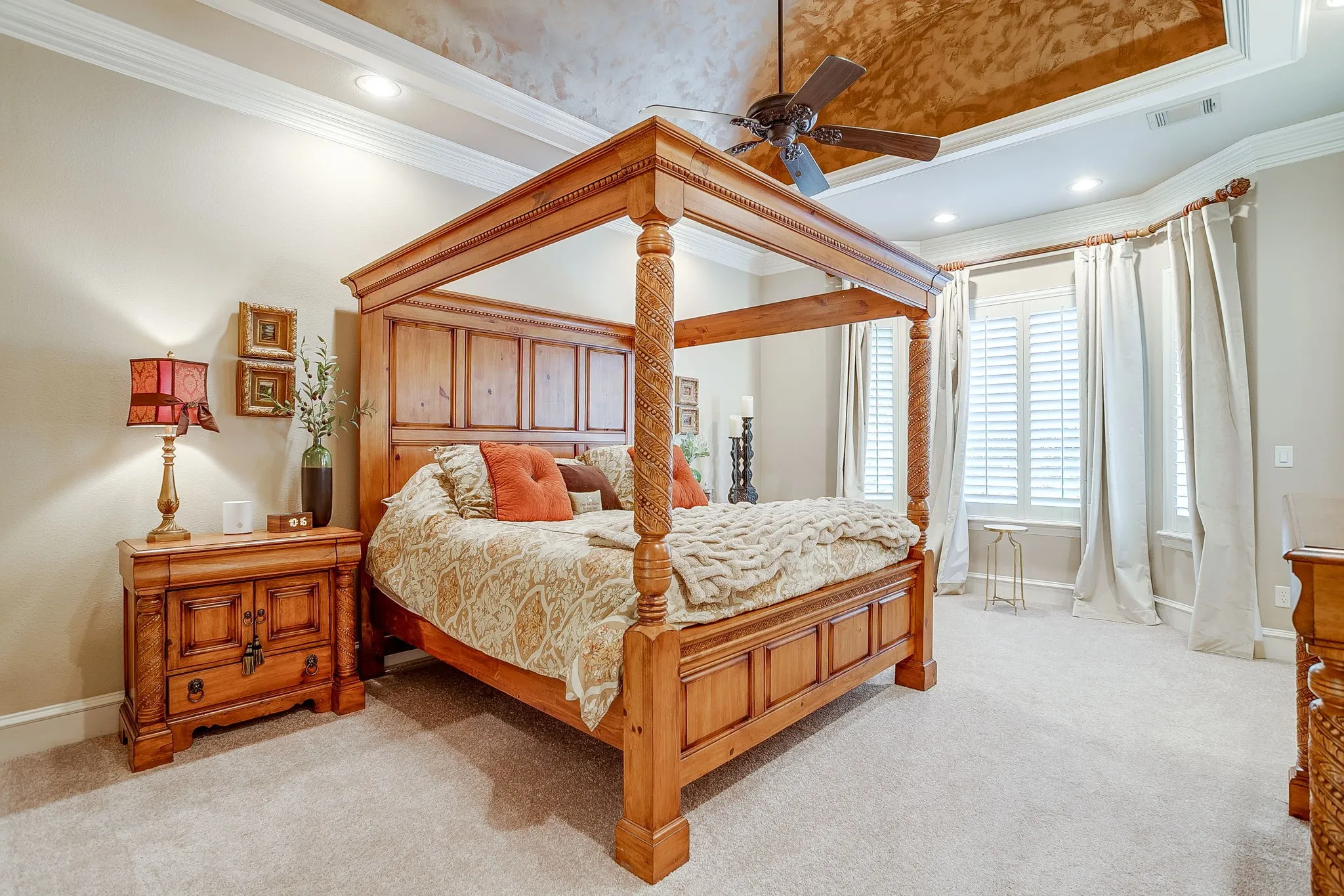 Single Family Residence For Sale in Tarrant County , 6251 Paper Shell Way, Fort Worth, Texas 76179, 5 Bedroom, 4 Bathroom, 3 Garage spaces, 4,357 Sqft, built in 2007, mls#21395305, Real Estate Agent in Fort Worth, Homes For Sale in Tarrant county, Homes For Sale in Fort Worth, Realtor in Fort Worth Texas, Real Estate Brokerage Independent Realty Texas, Luminita Cordes Realtor