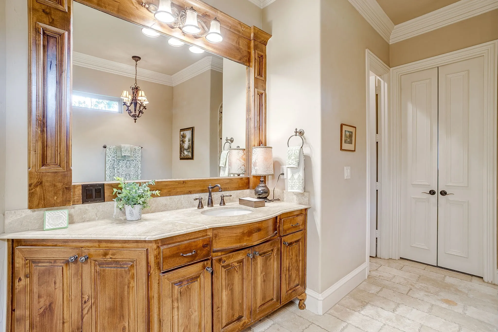 Single Family Residence For Sale in Tarrant County , 6251 Paper Shell Way, Fort Worth, Texas 76179, 5 Bedroom, 4 Bathroom, 3 Garage spaces, 4,357 Sqft, built in 2007, mls#21395305, Real Estate Agent in Fort Worth, Homes For Sale in Tarrant county, Homes For Sale in Fort Worth, Realtor in Fort Worth Texas, Real Estate Brokerage Independent Realty Texas, Luminita Cordes Realtor