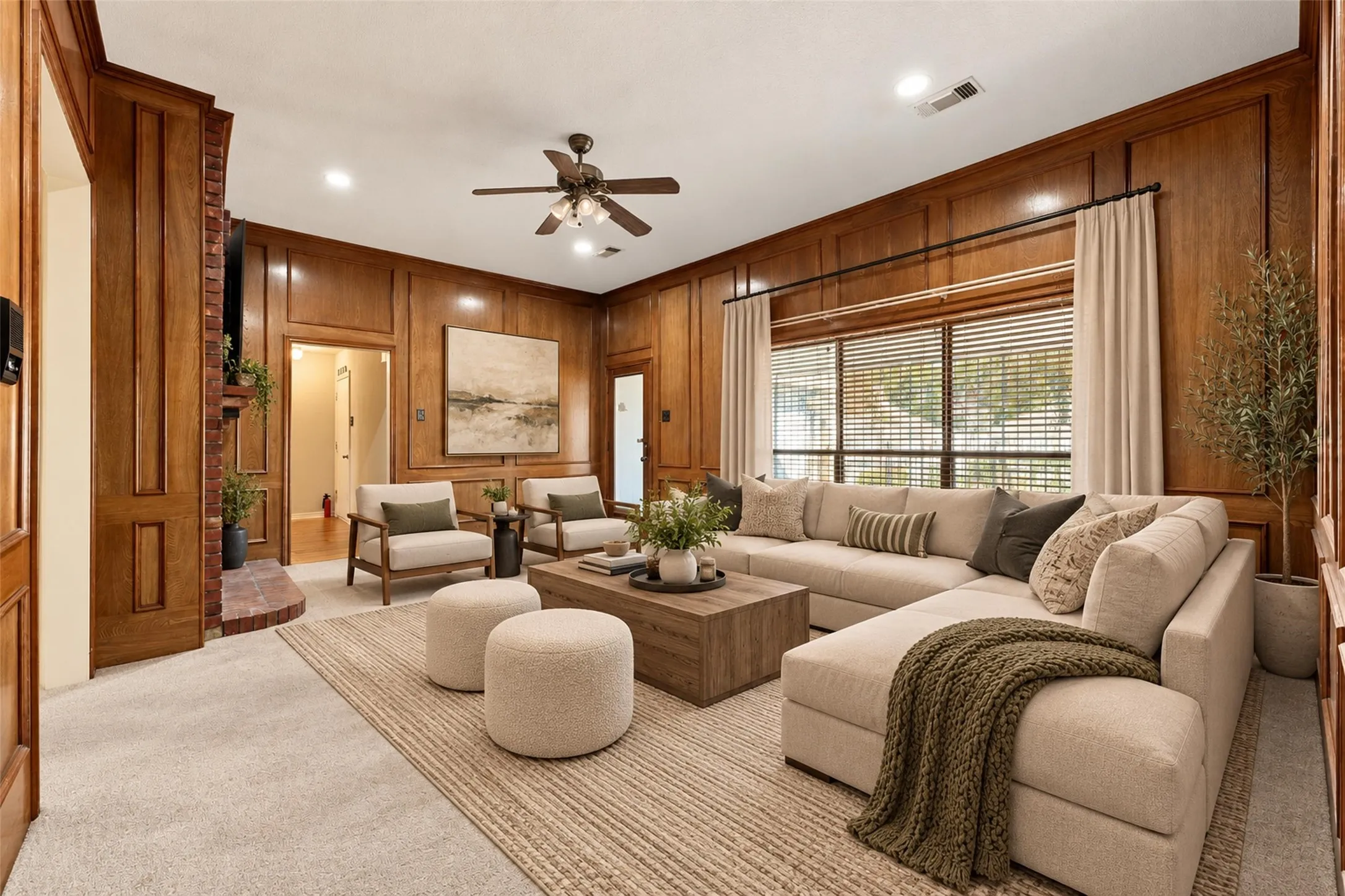 Single Family Residence For Sale in Dallas County , 1525 Nettleton Drive, De Soto, Texas 75115, 3 Bedroom, 3 Bathroom, 2 Garage spaces, 2,336 Sqft, built in 1987, mls#21396947, Real Estate Agent in De Soto, Homes For Sale in Dallas county, Homes For Sale in De Soto, Realtor in De Soto Texas, Real Estate Brokerage Independent Realty Texas, Luminita Cordes Realtor