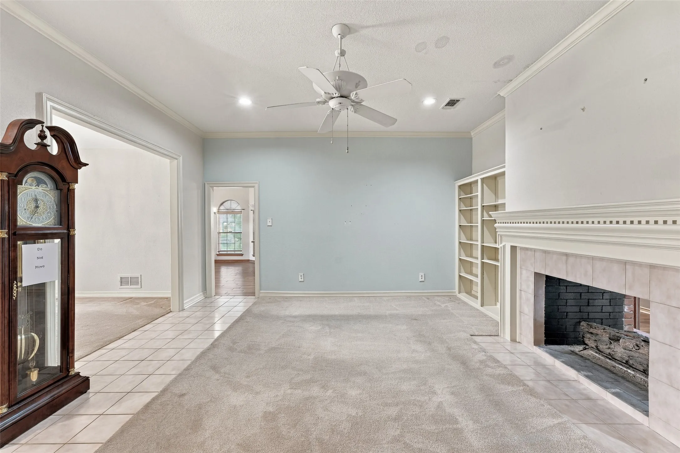Single Family Residence For Sale in Dallas County , 1525 Nettleton Drive, De Soto, Texas 75115, 3 Bedroom, 3 Bathroom, 2 Garage spaces, 2,336 Sqft, built in 1987, mls#21396947, Real Estate Agent in De Soto, Homes For Sale in Dallas county, Homes For Sale in De Soto, Realtor in De Soto Texas, Real Estate Brokerage Independent Realty Texas, Luminita Cordes Realtor