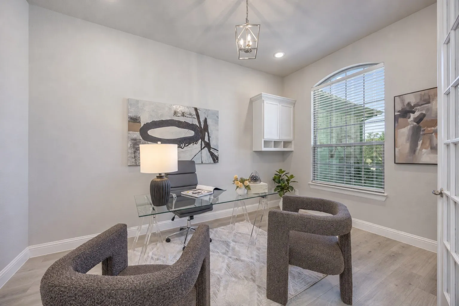 Single Family Residence For Rent in Denton County , 15688 Tea Tree Road, Frisco, Texas 75033, 5 Bedroom, 4 Bathroom, 2 Garage spaces, 3,470 Sqft, built in 2020, mls#21397225, Real Estate Agent in Frisco, Homes For Rent in Denton county, Homes For Rent in Frisco, Realtor in Frisco Texas, Real Estate Brokerage Independent Realty Texas, Luminita Cordes Realtor