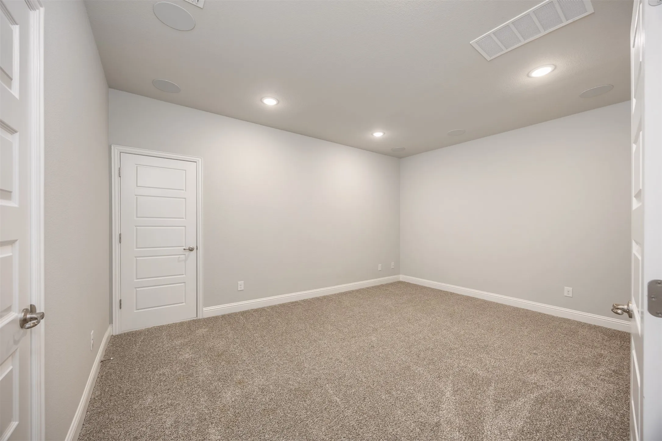 Single Family Residence For Rent in Denton County , 15688 Tea Tree Road, Frisco, Texas 75033, 5 Bedroom, 4 Bathroom, 2 Garage spaces, 3,470 Sqft, built in 2020, mls#21397225, Real Estate Agent in Frisco, Homes For Rent in Denton county, Homes For Rent in Frisco, Realtor in Frisco Texas, Real Estate Brokerage Independent Realty Texas, Luminita Cordes Realtor