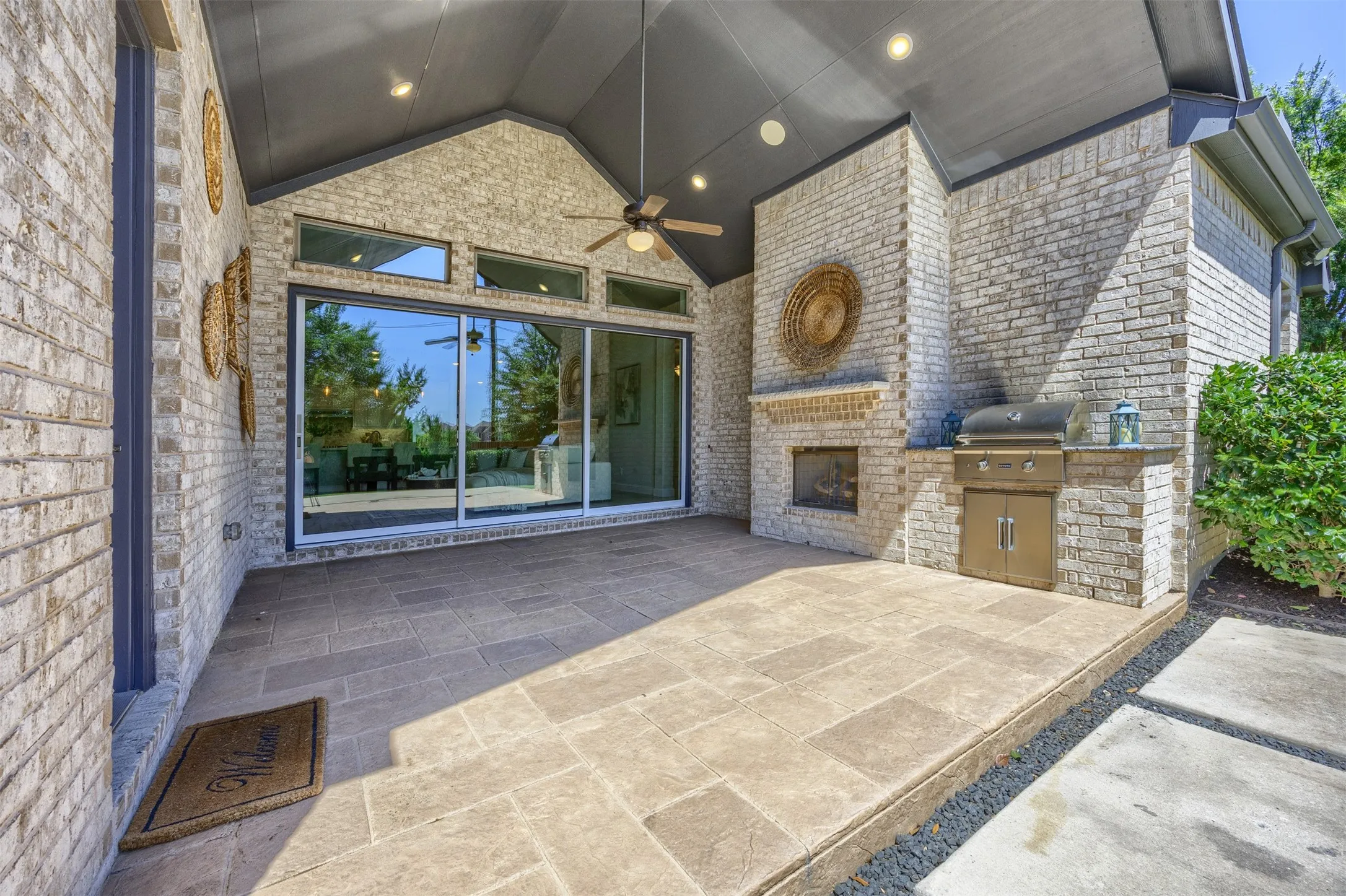 Single Family Residence For Rent in Denton County , 15688 Tea Tree Road, Frisco, Texas 75033, 5 Bedroom, 4 Bathroom, 2 Garage spaces, 3,470 Sqft, built in 2020, mls#21397225, Real Estate Agent in Frisco, Homes For Rent in Denton county, Homes For Rent in Frisco, Realtor in Frisco Texas, Real Estate Brokerage Independent Realty Texas, Luminita Cordes Realtor